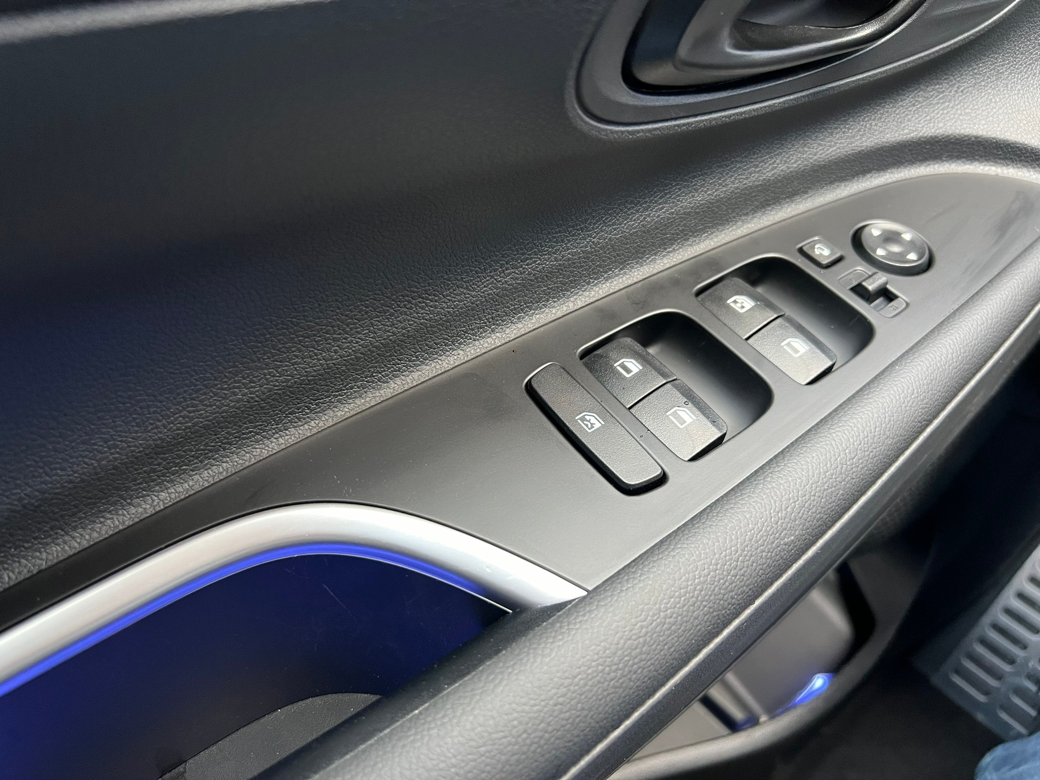 listing desktop thumbnail image 10