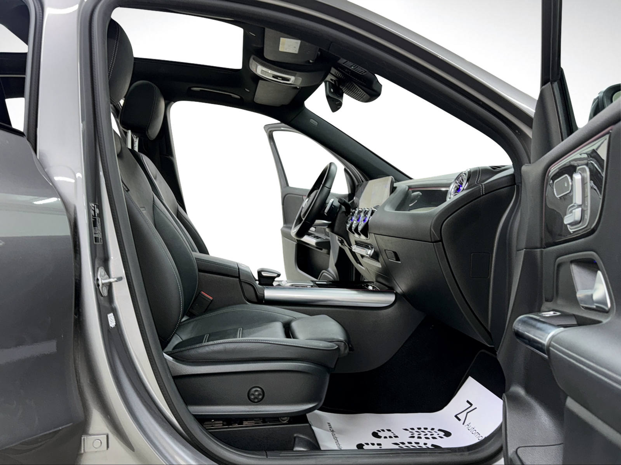 listing desktop thumbnail image 8