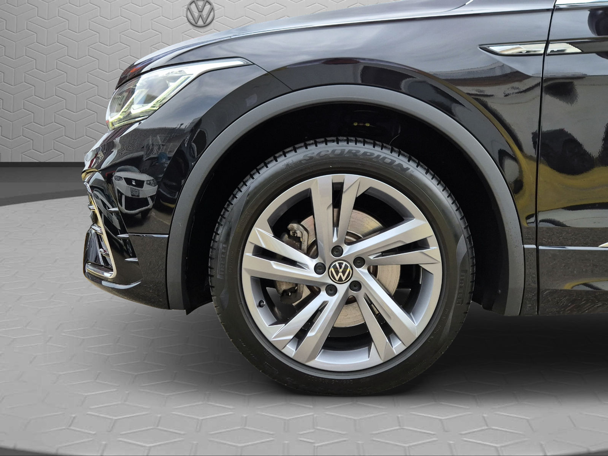 listing desktop thumbnail image 5