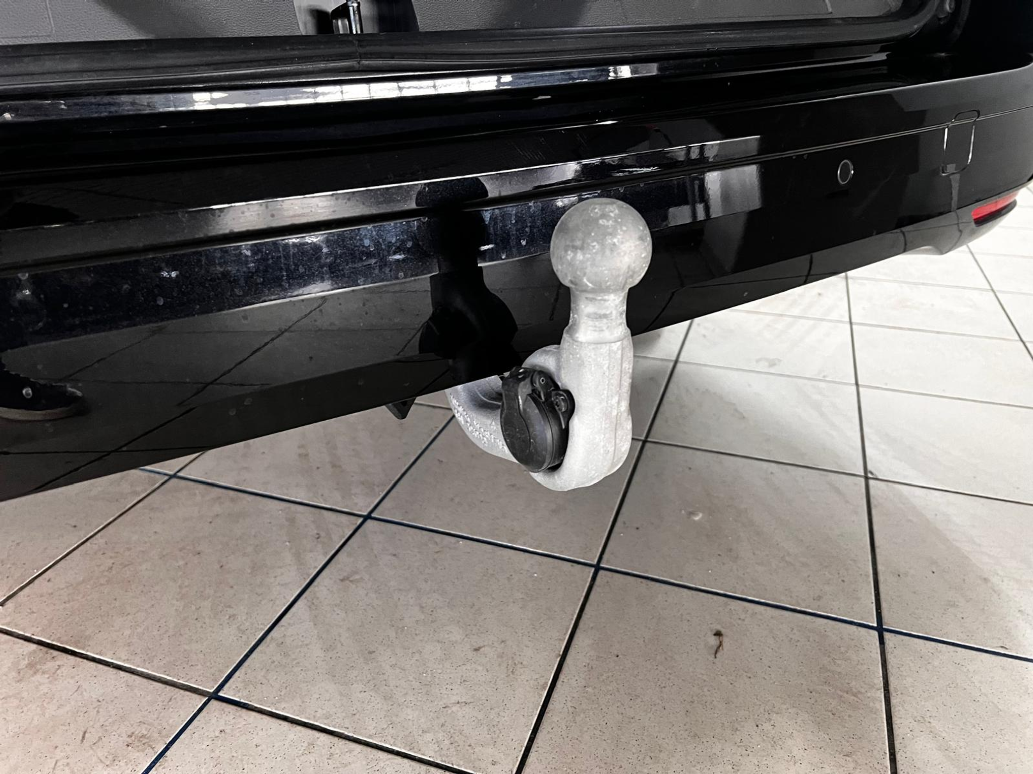 listing desktop thumbnail image 4