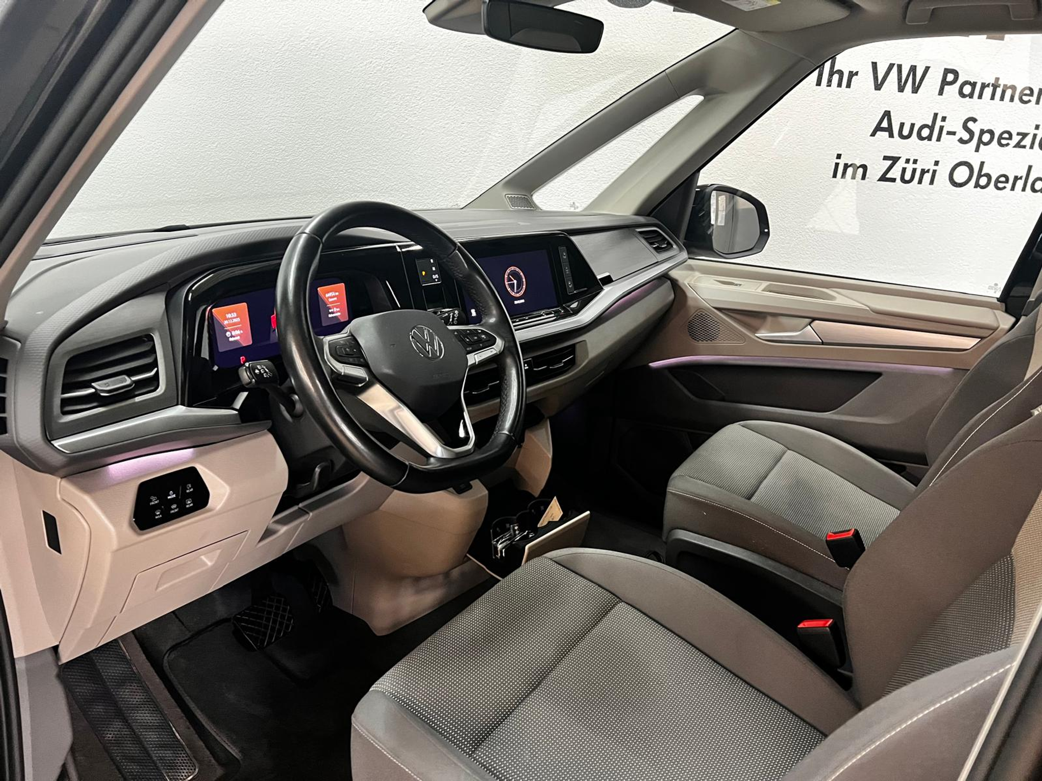 listing desktop thumbnail image 6