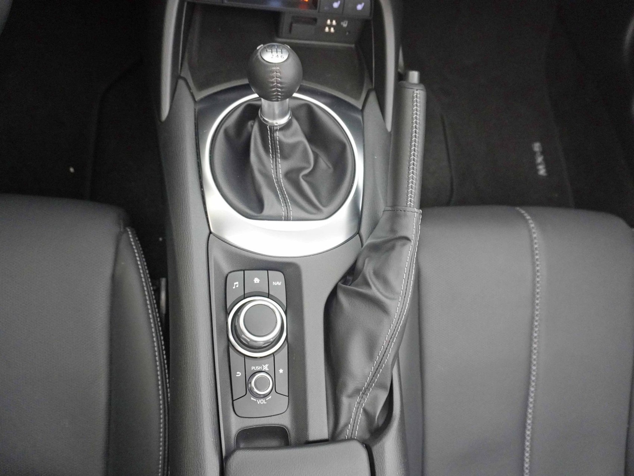 listing desktop thumbnail image 16