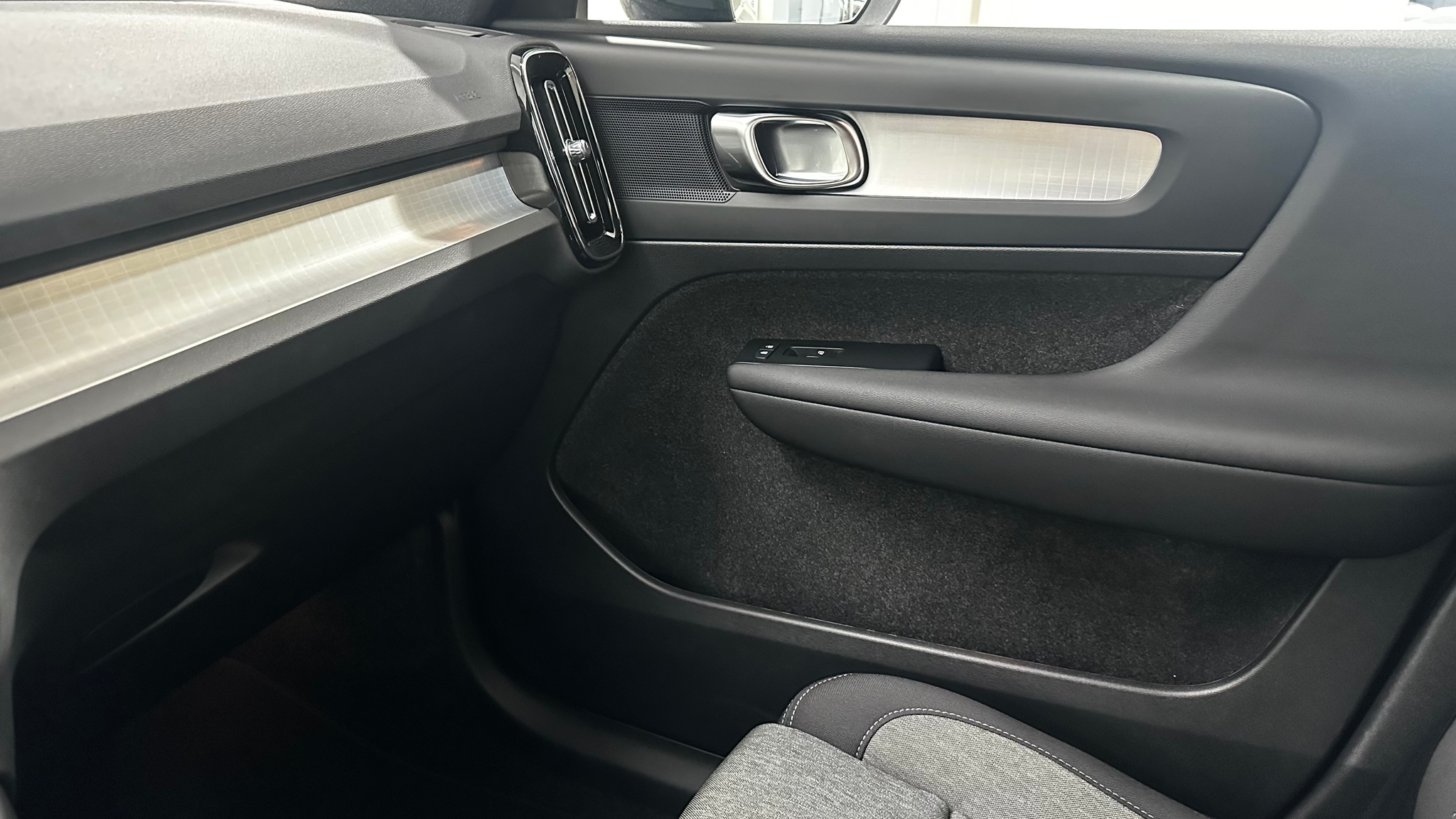 listing desktop thumbnail image 10