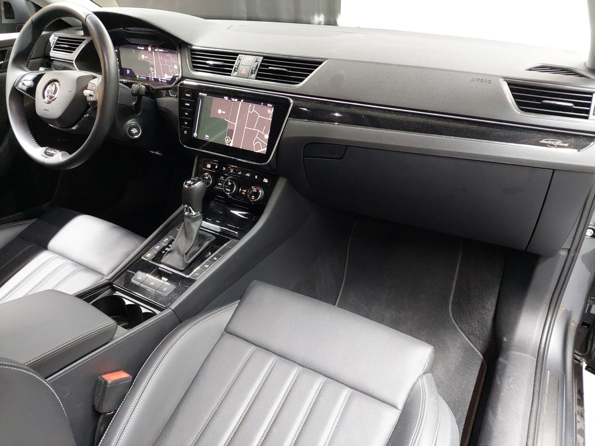 listing desktop thumbnail image 9