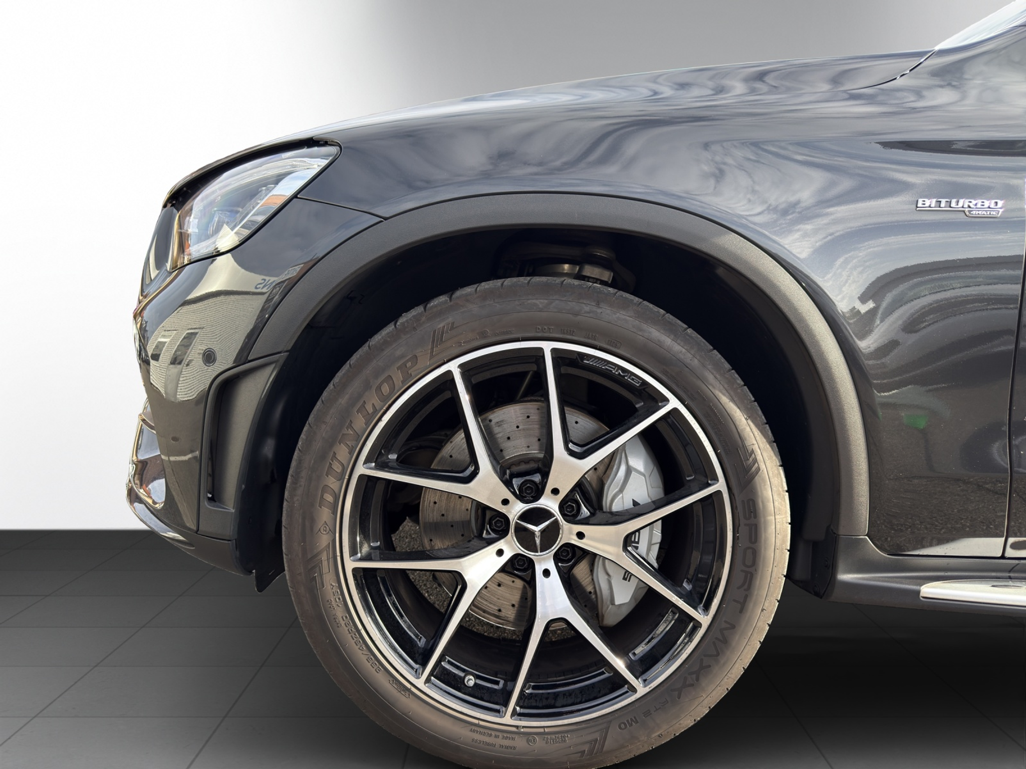 listing desktop thumbnail image 5