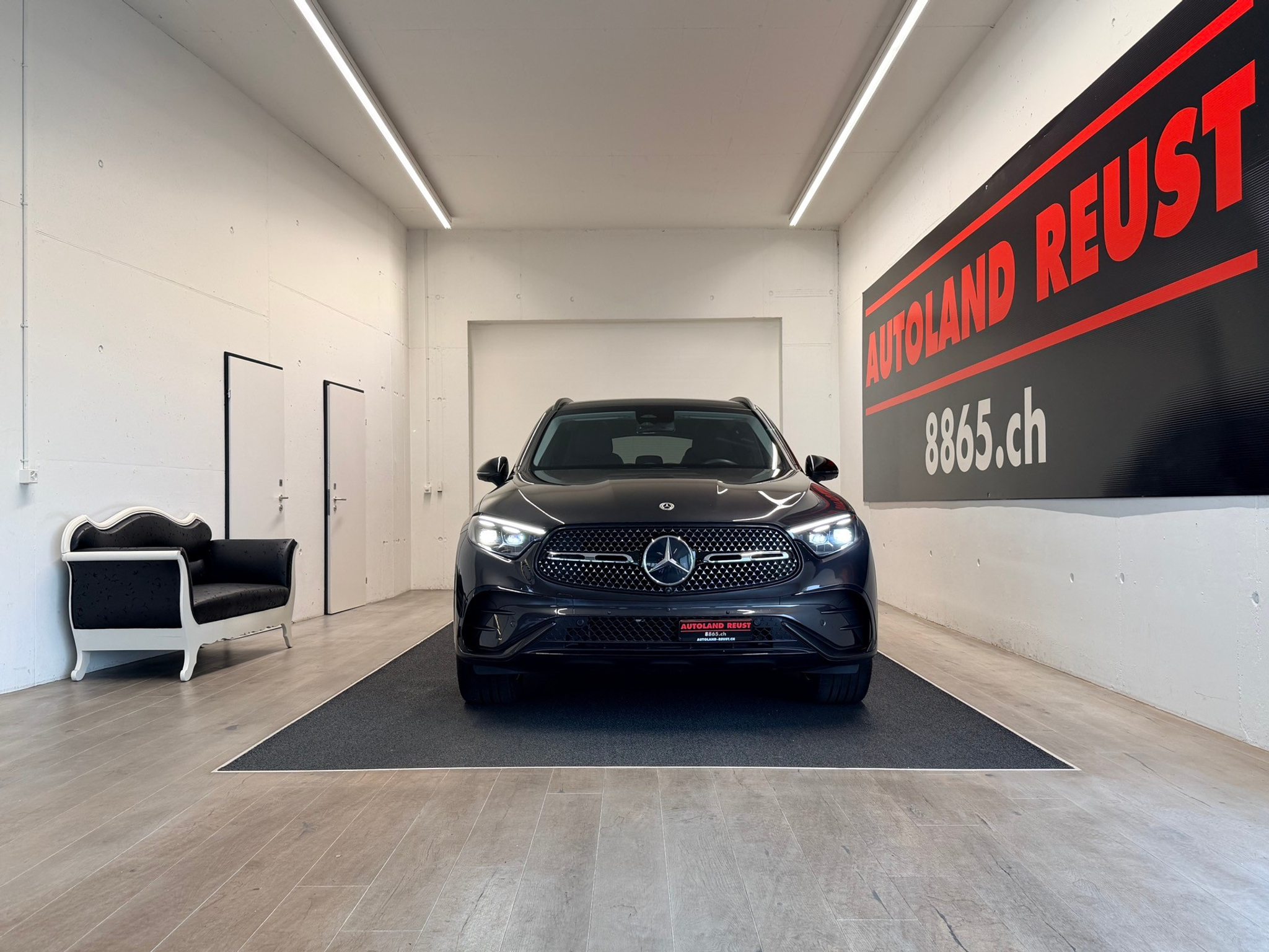 listing desktop thumbnail image 1