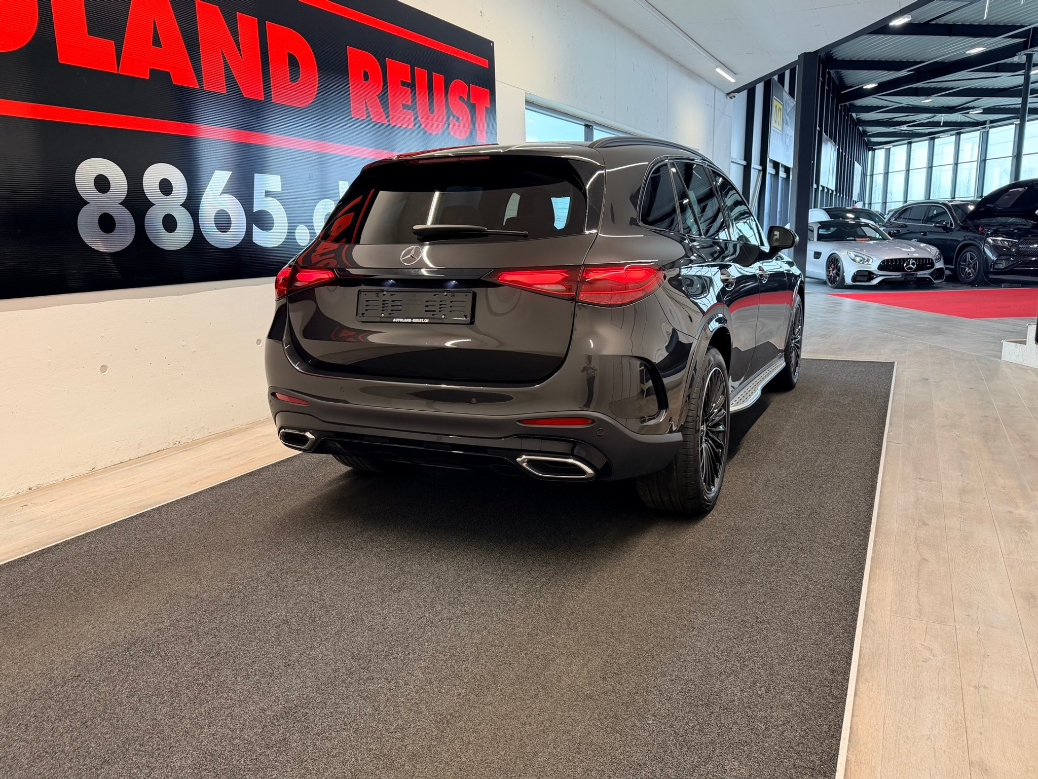 listing desktop thumbnail image 6