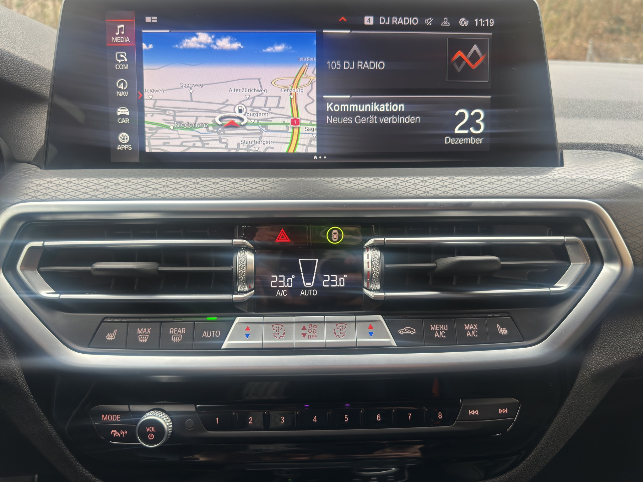 listing desktop thumbnail image 16