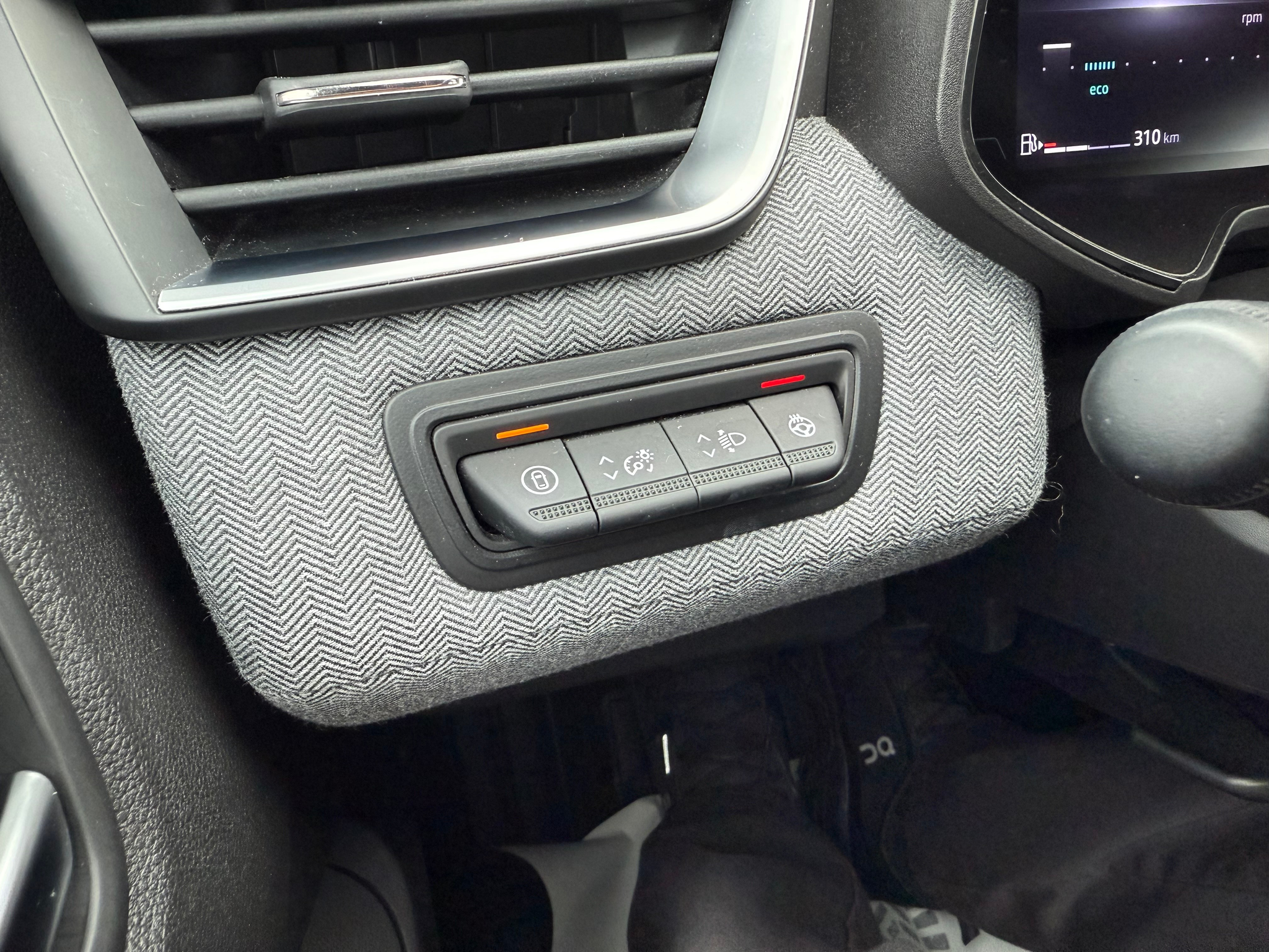 listing desktop thumbnail image 14