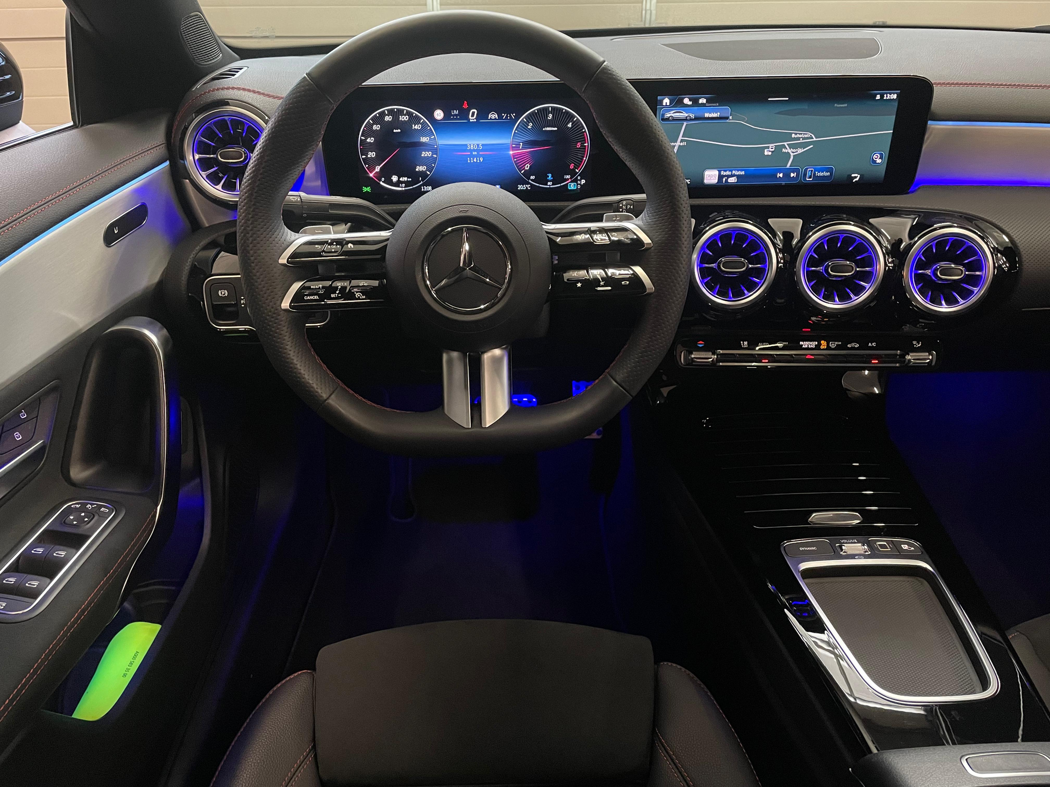 listing desktop thumbnail image 10