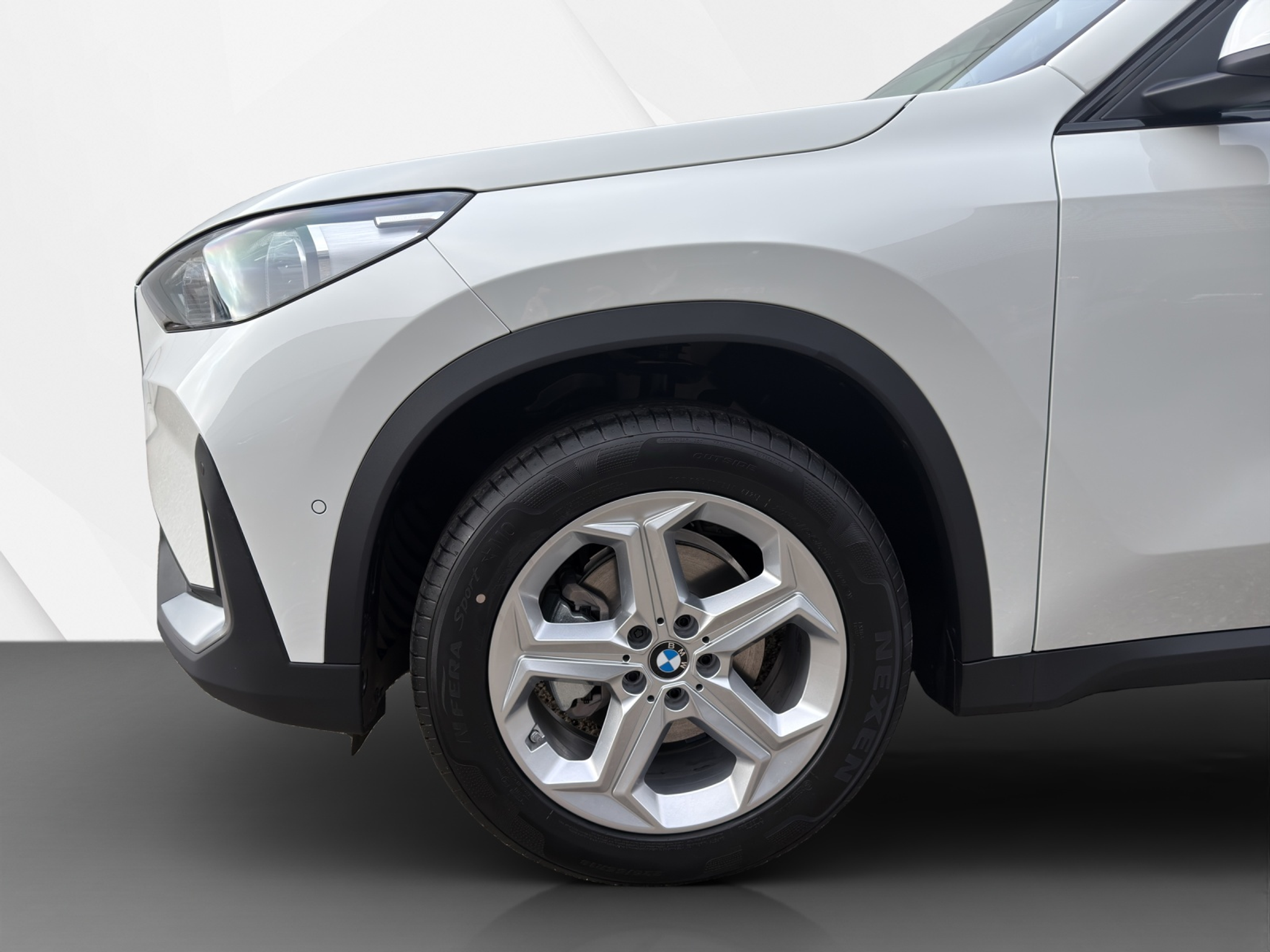 listing desktop thumbnail image 10