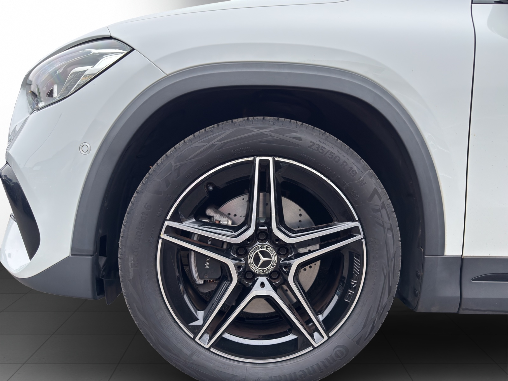 listing desktop thumbnail image 5