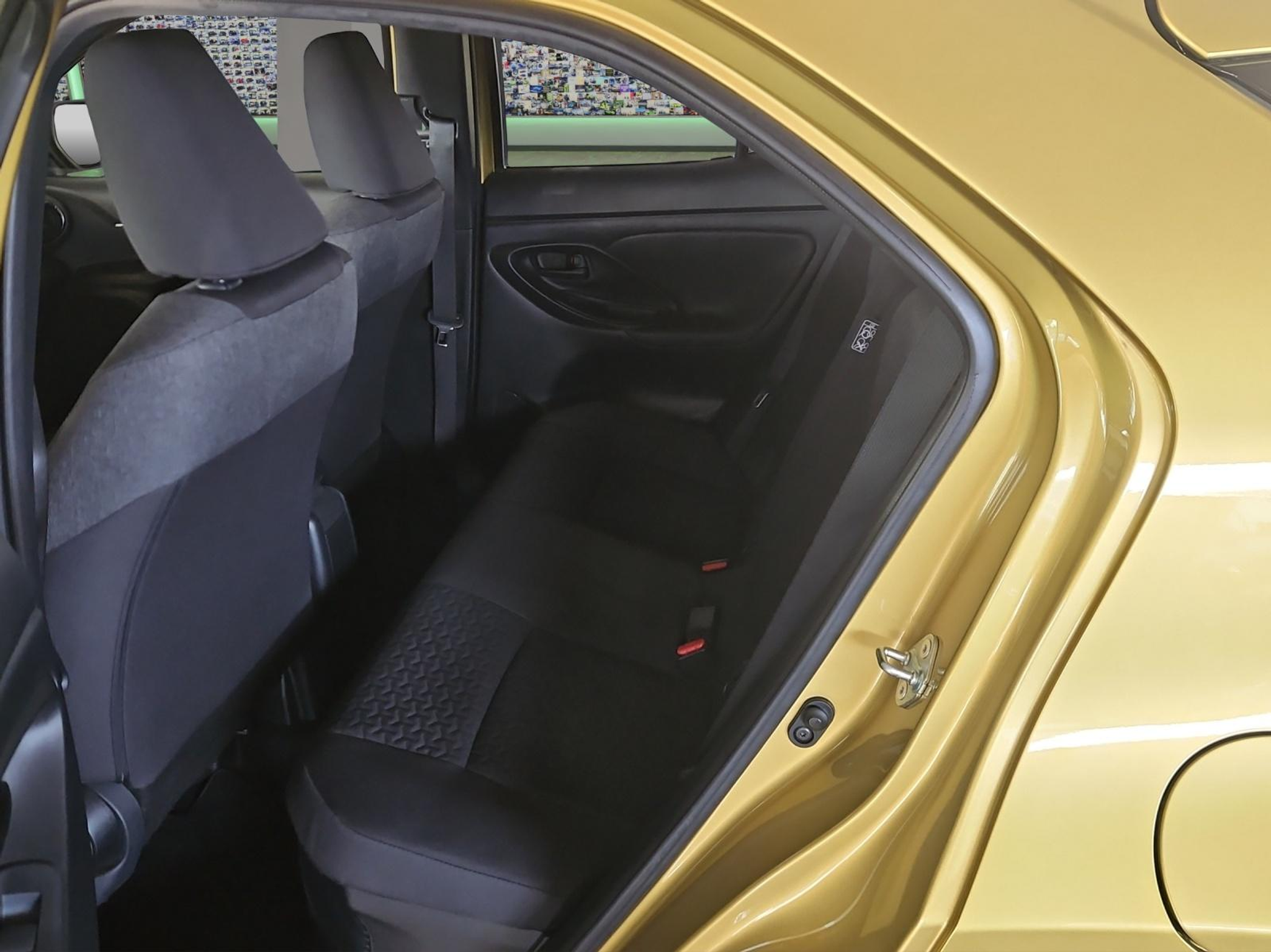 listing desktop thumbnail image 9