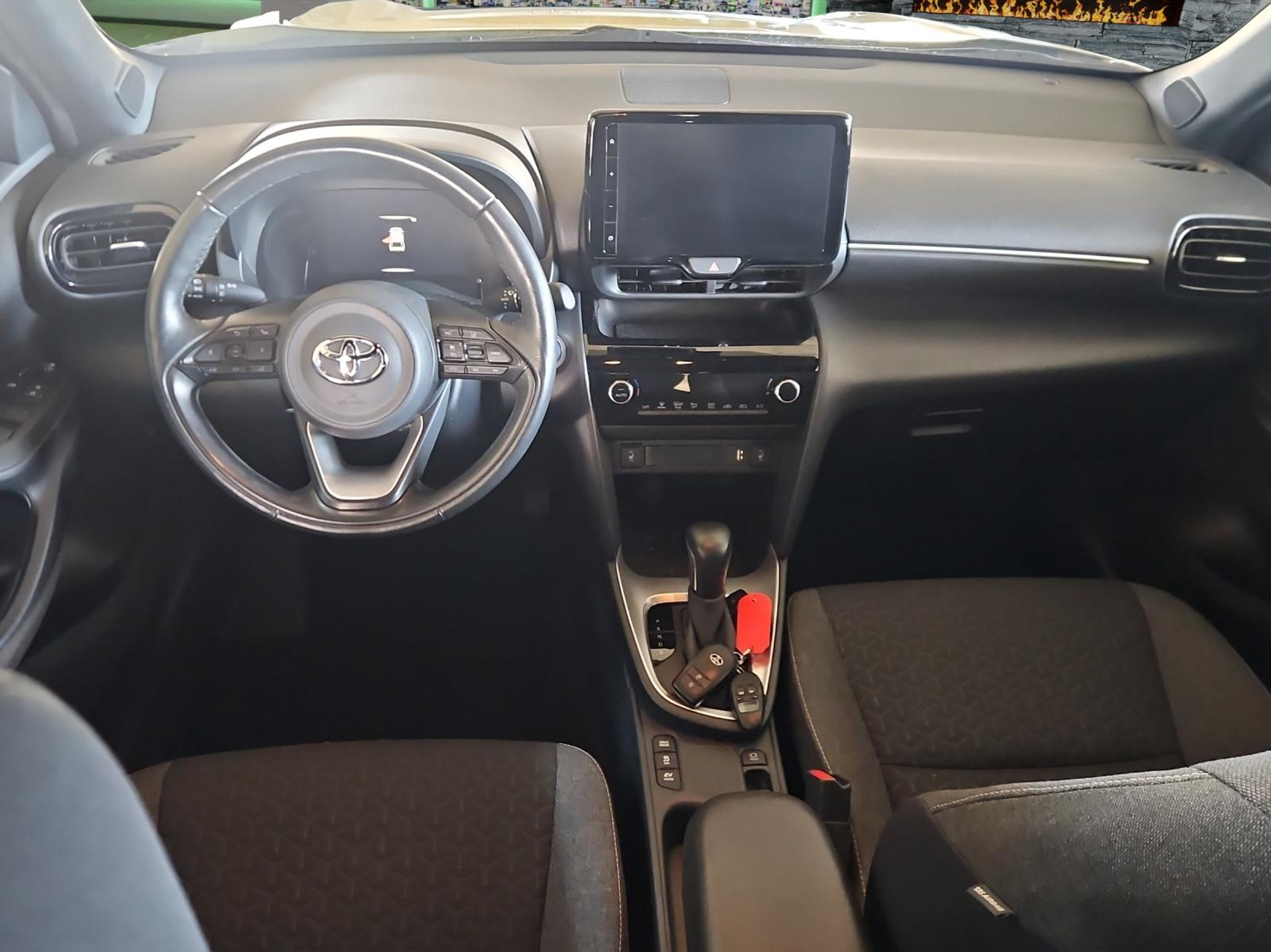 listing desktop thumbnail image 7