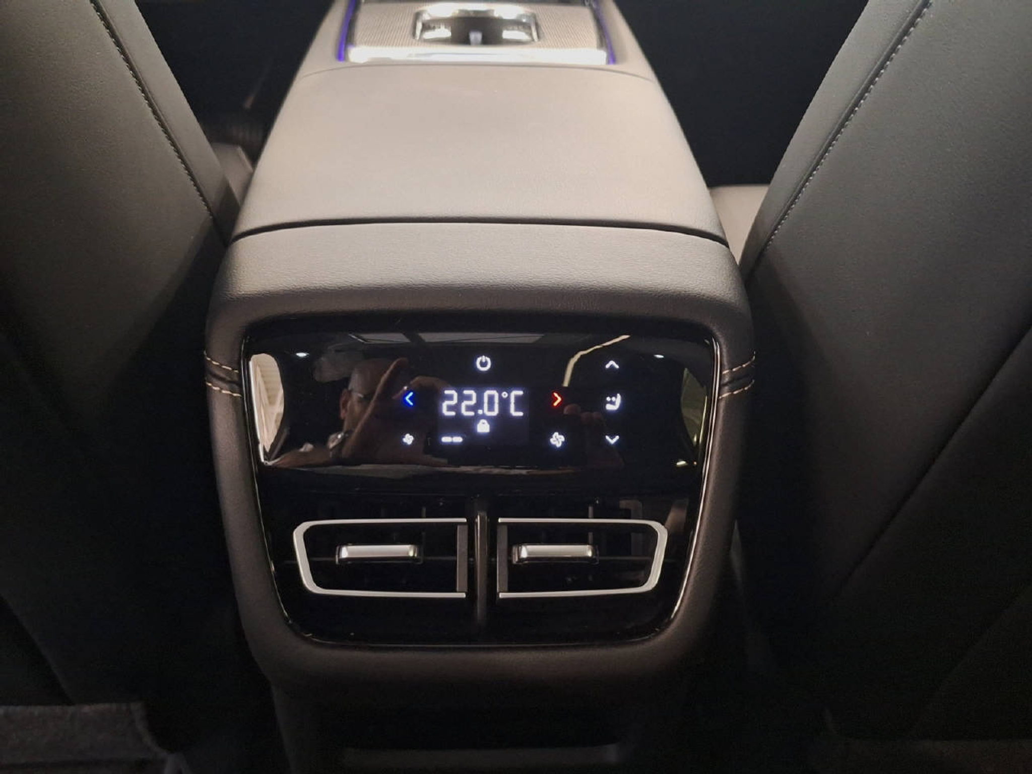 listing desktop thumbnail image 18