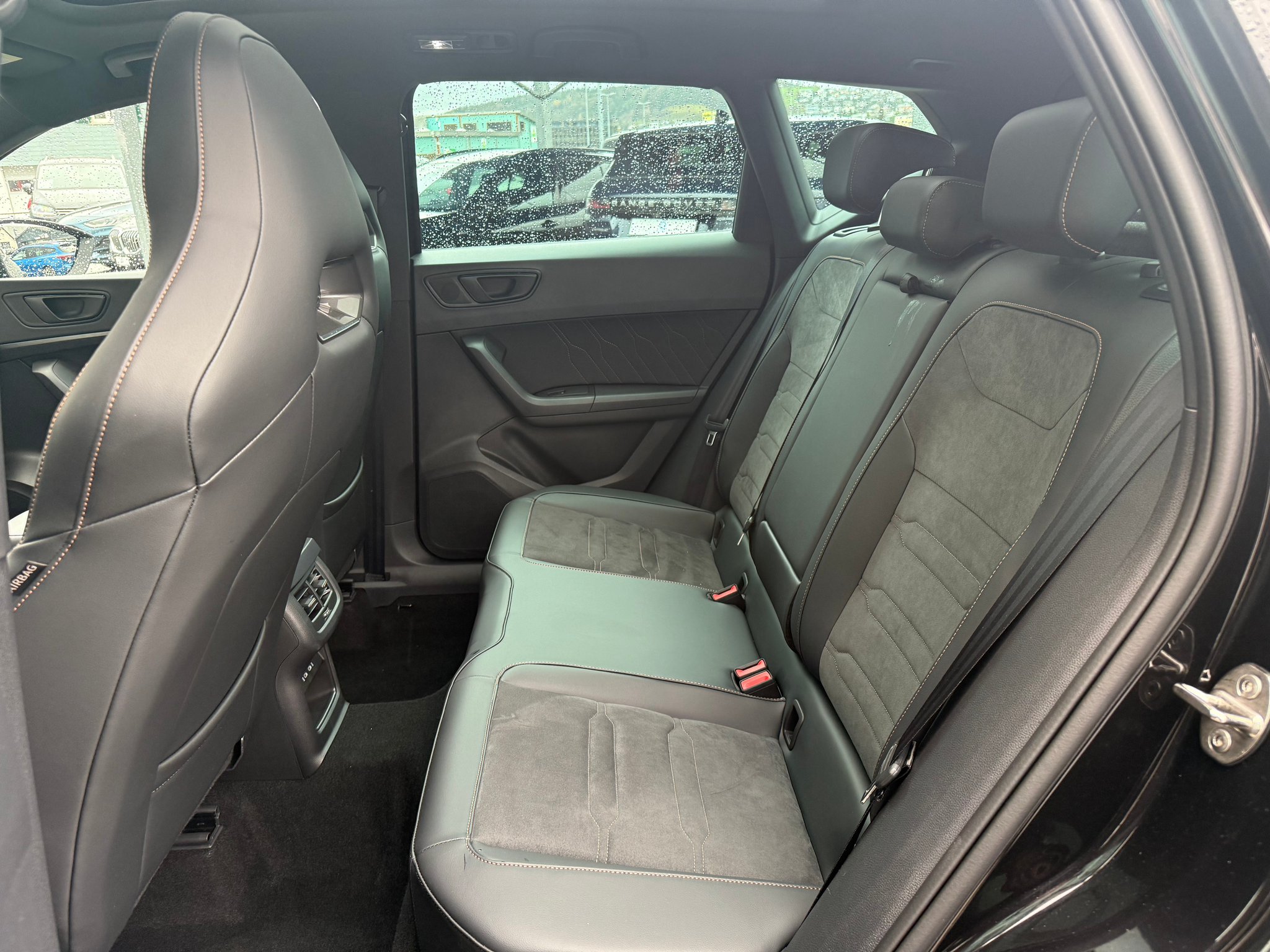 listing desktop thumbnail image 8