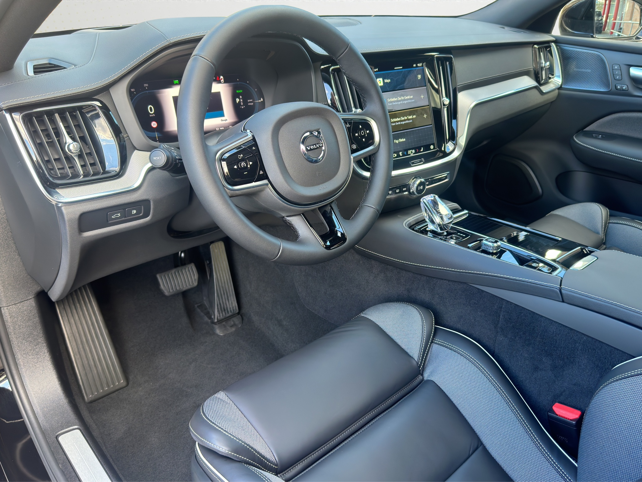 listing desktop thumbnail image 10