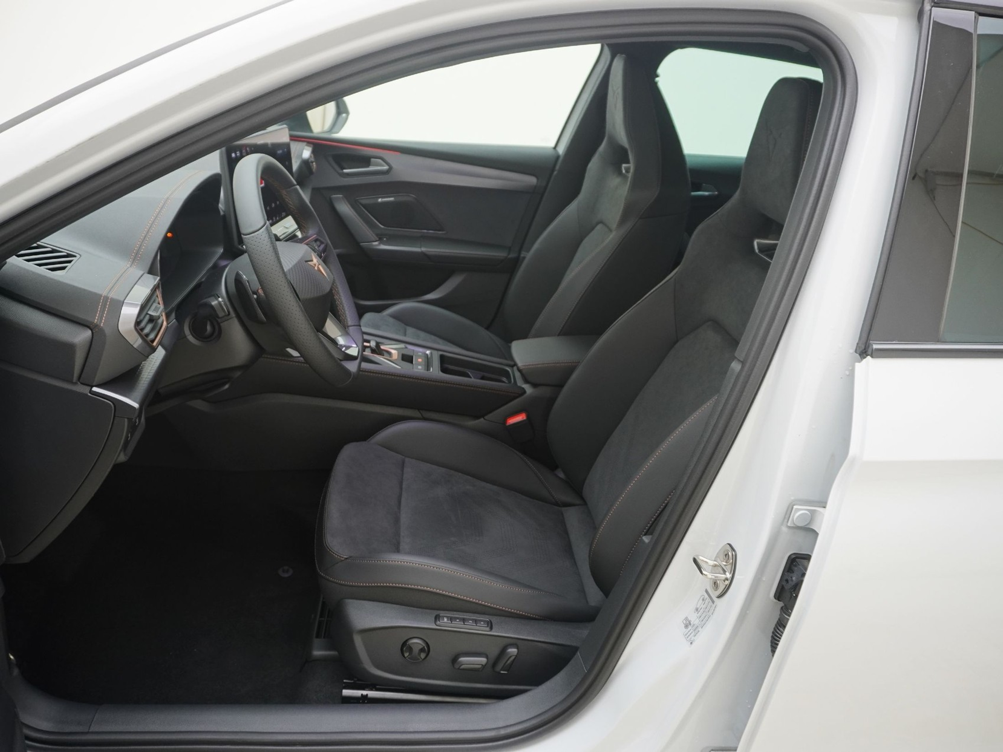 listing desktop thumbnail image 13