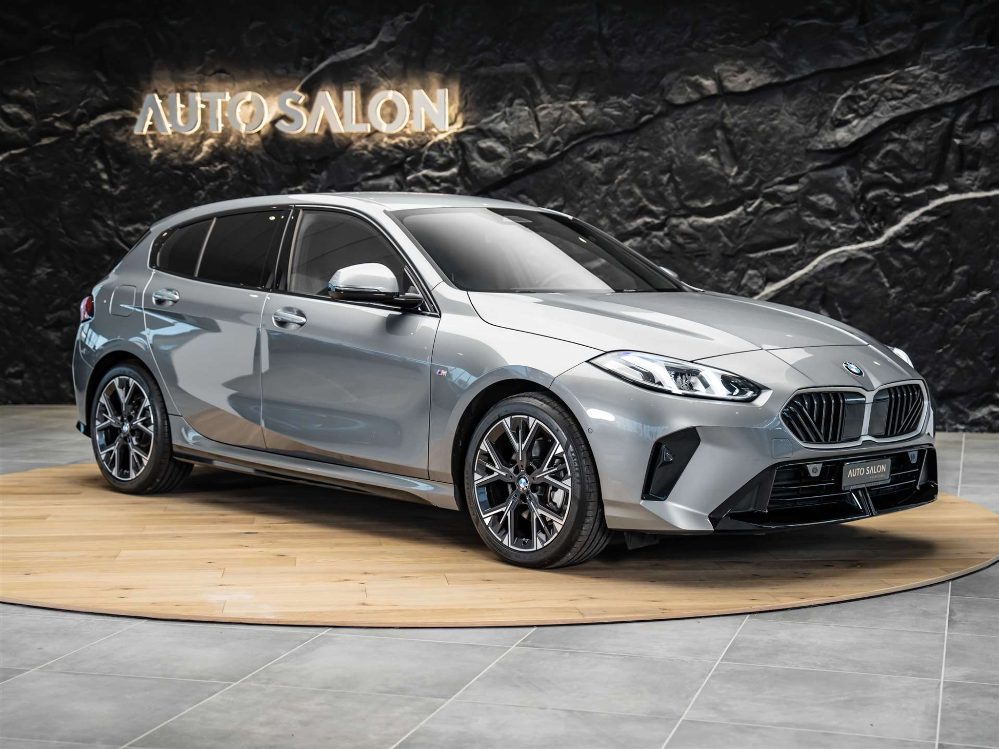 listing desktop thumbnail image 5