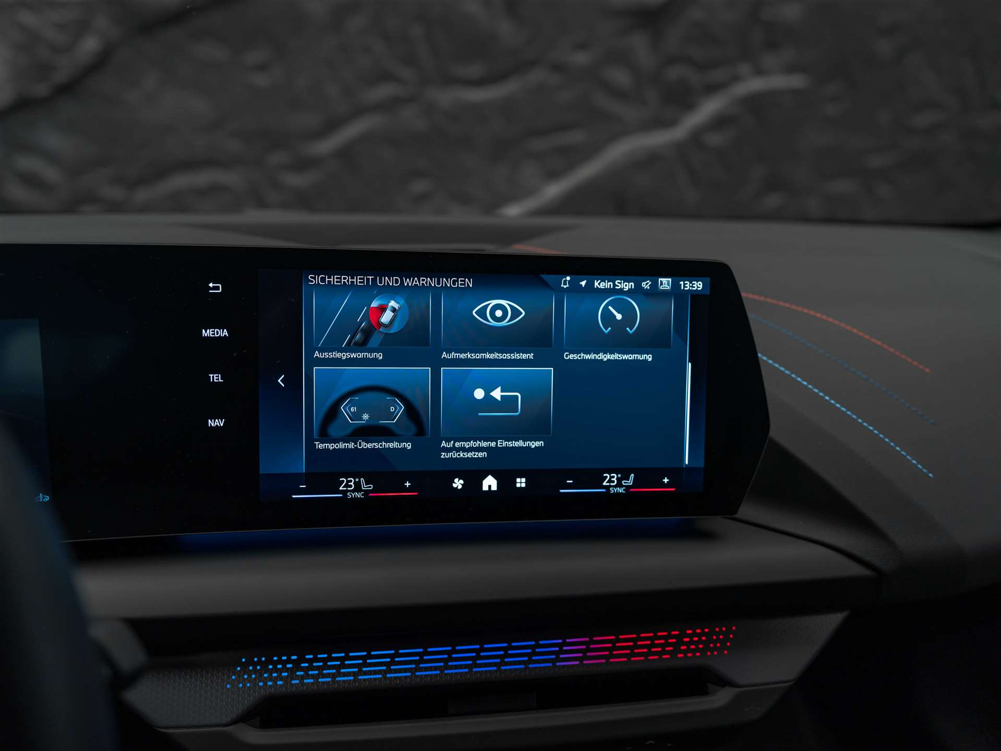 listing desktop thumbnail image 36