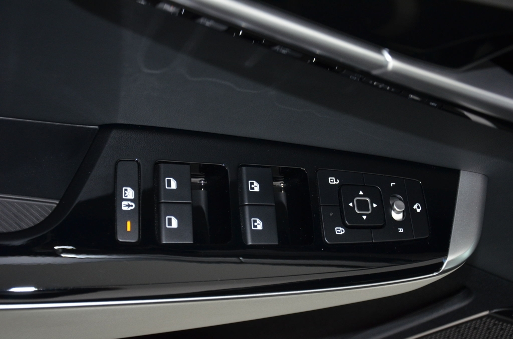 listing desktop thumbnail image 26