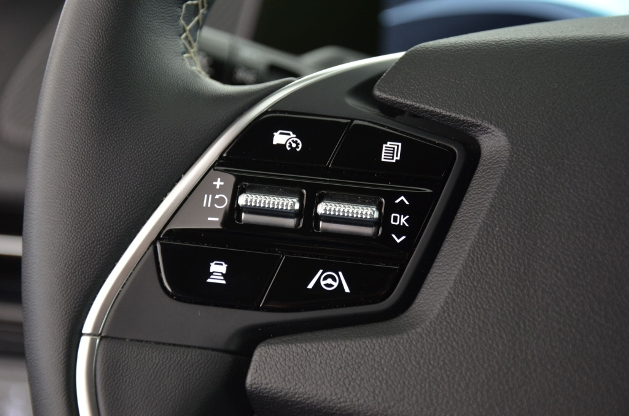 listing desktop thumbnail image 22