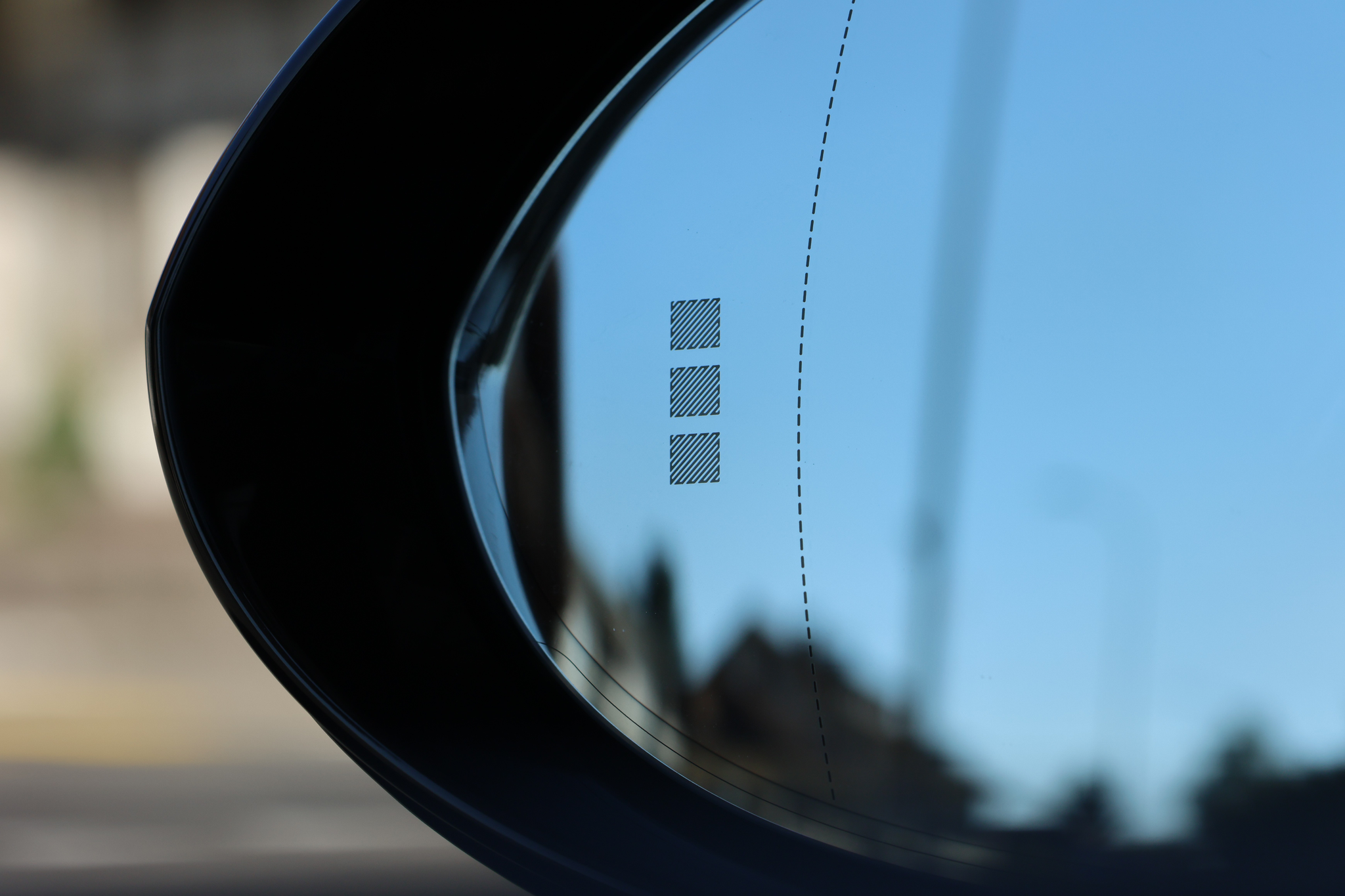 listing desktop thumbnail image 18