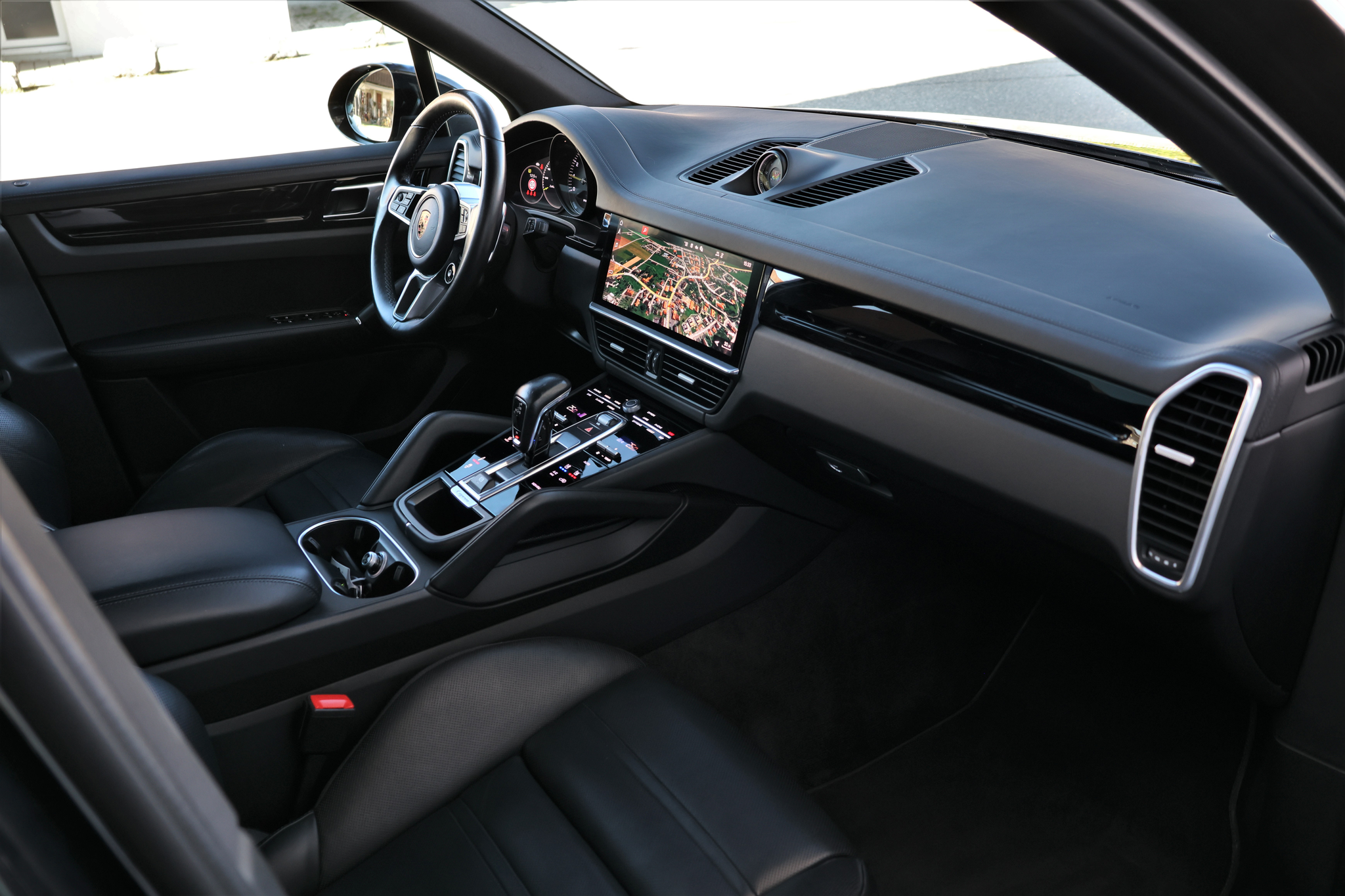 listing desktop thumbnail image 13