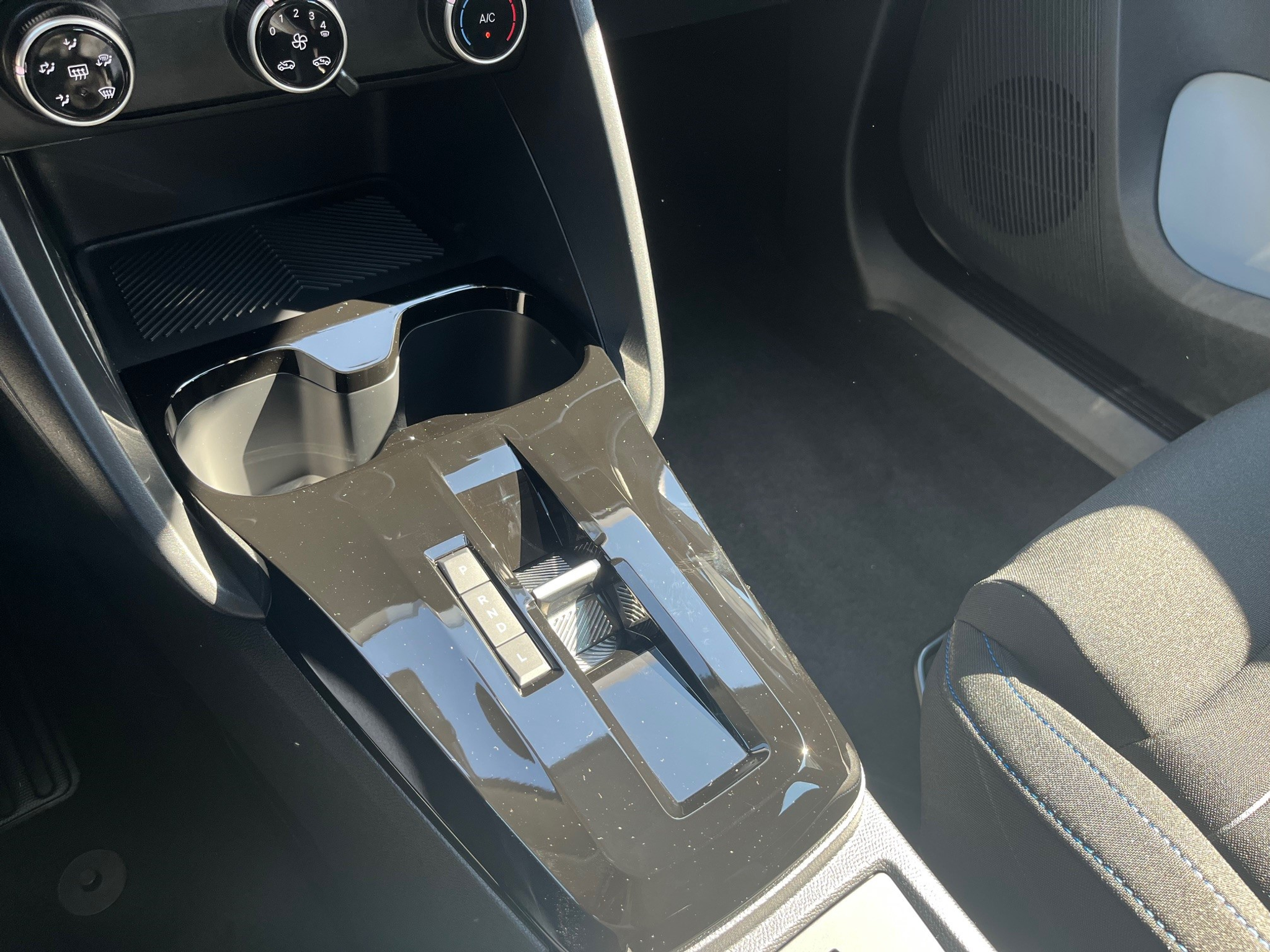 listing desktop thumbnail image 9