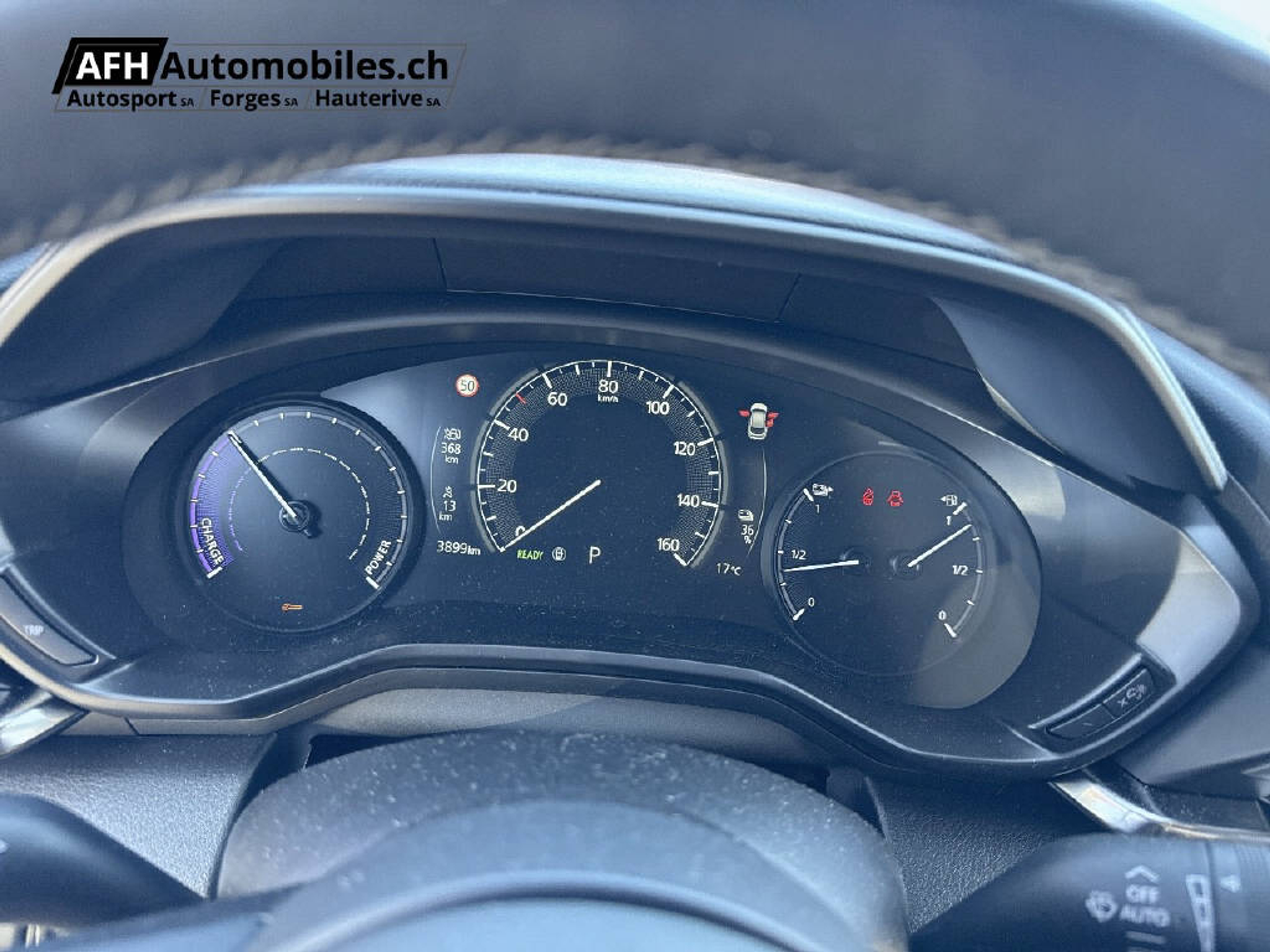 listing desktop thumbnail image 3