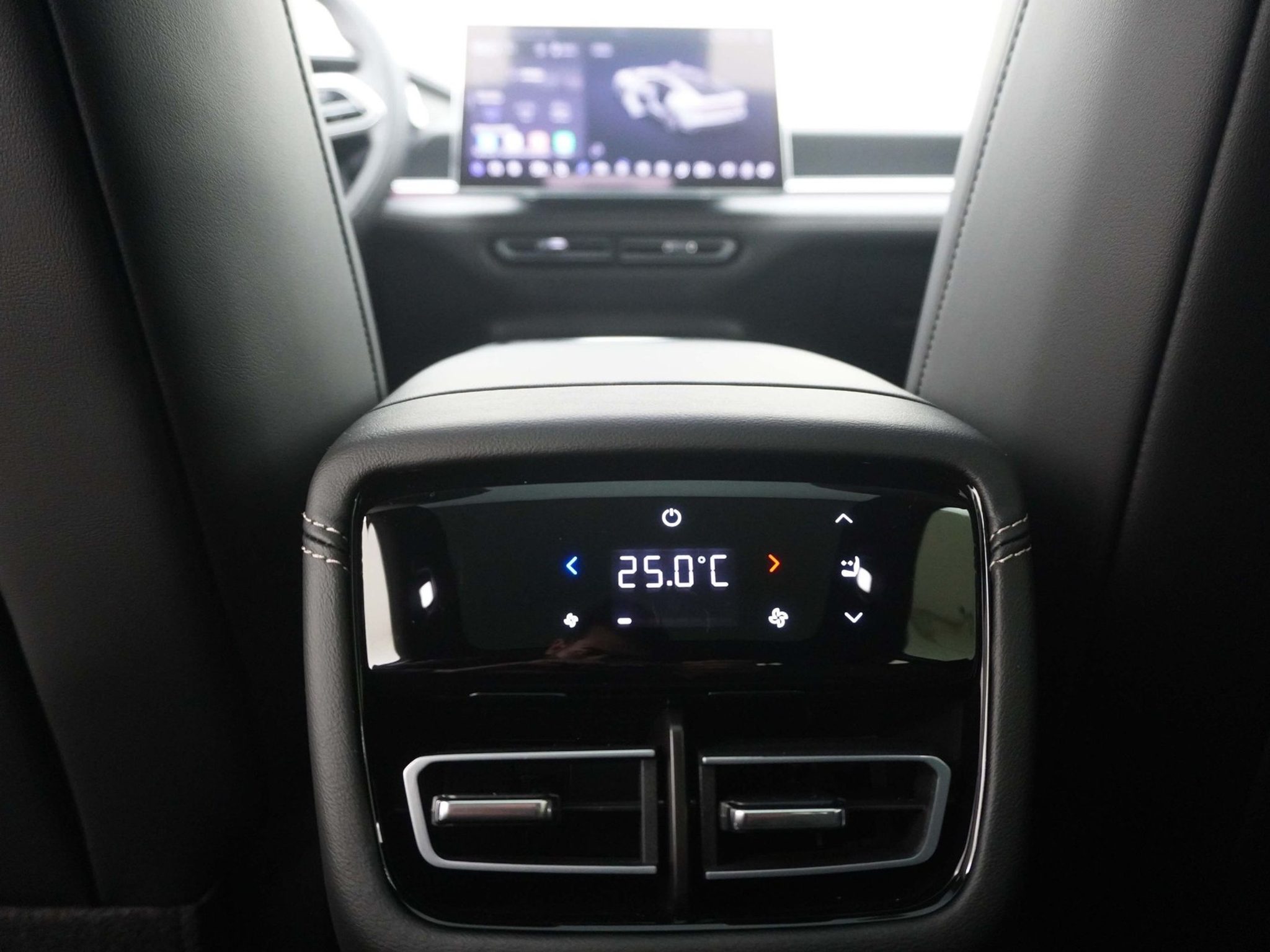 listing desktop thumbnail image 16