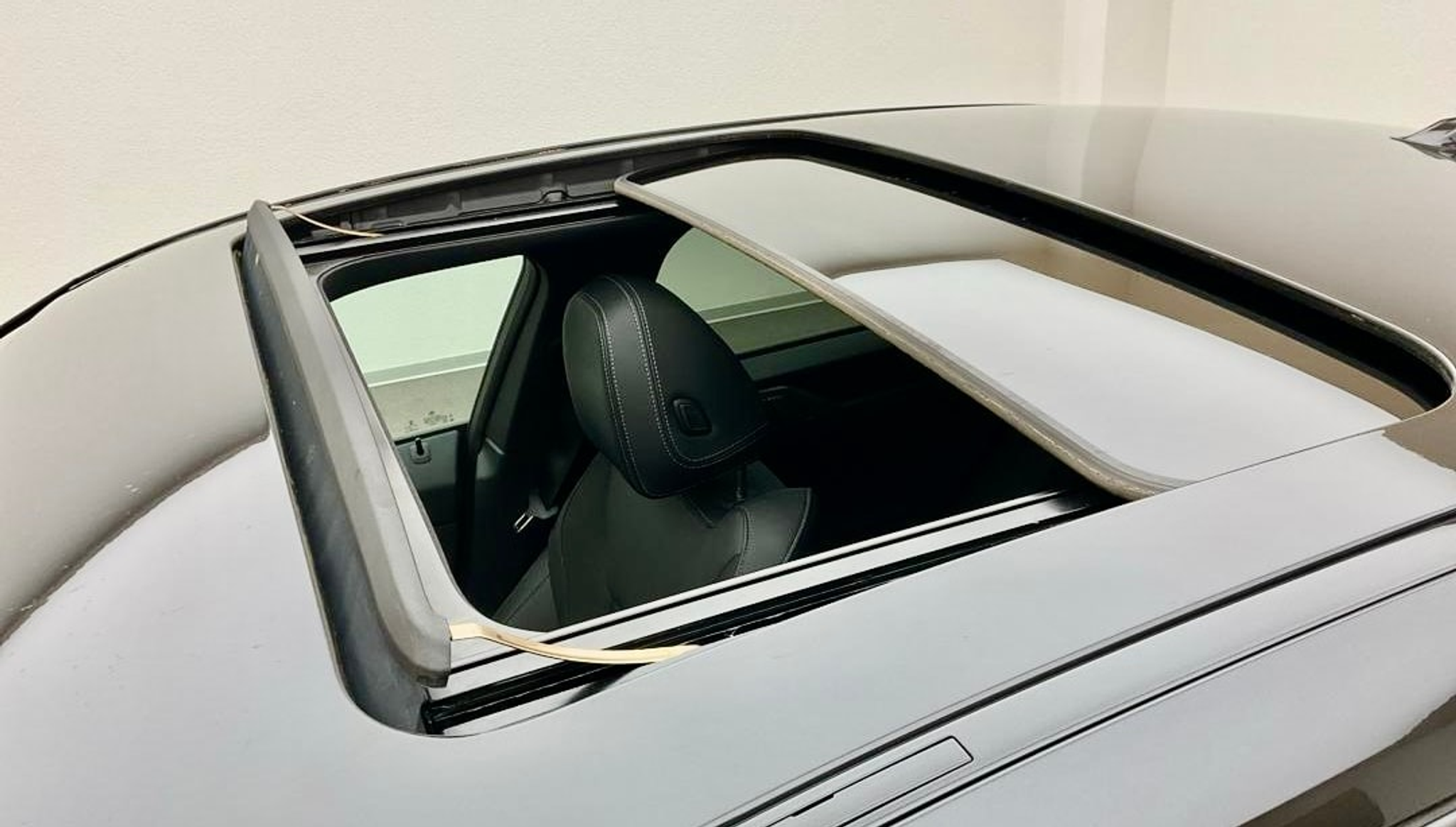 listing desktop thumbnail image 3