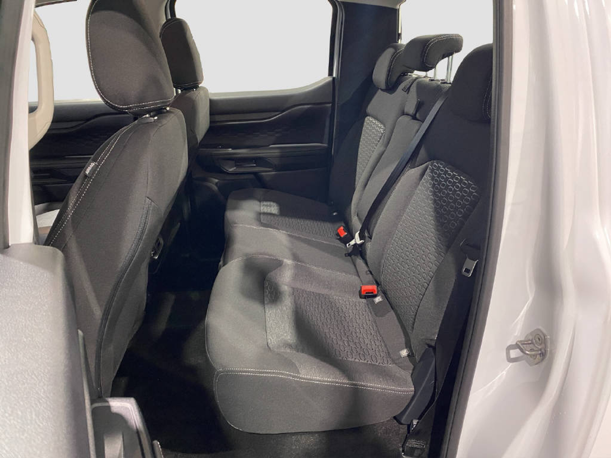 listing desktop thumbnail image 13