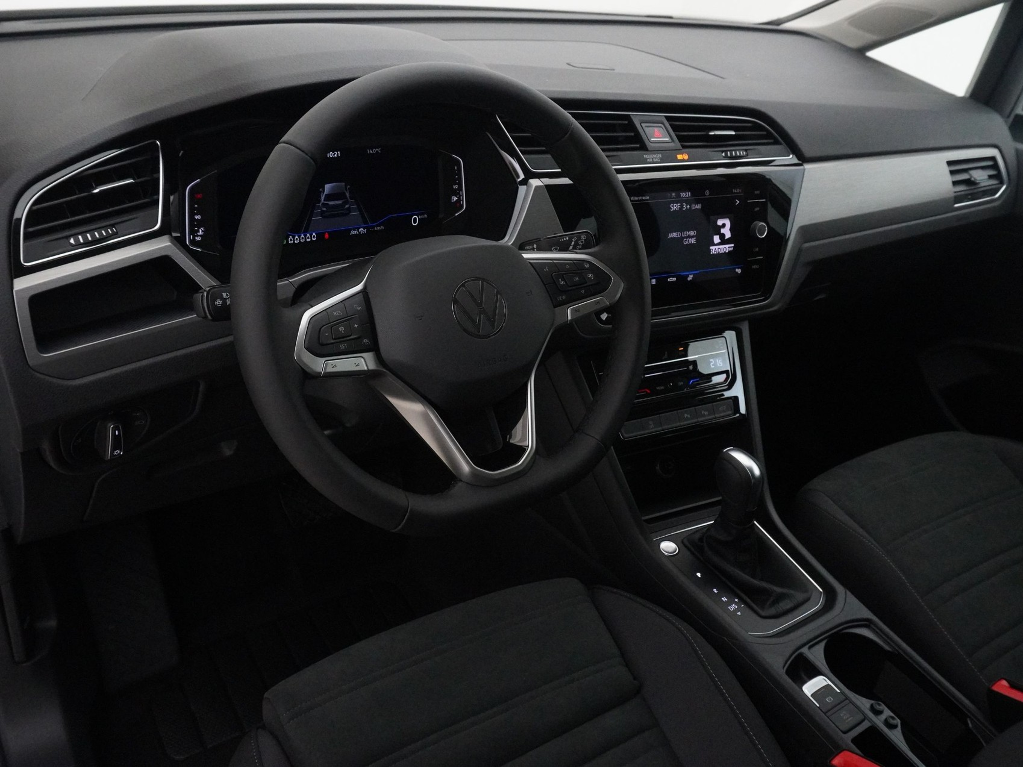 listing desktop thumbnail image 11