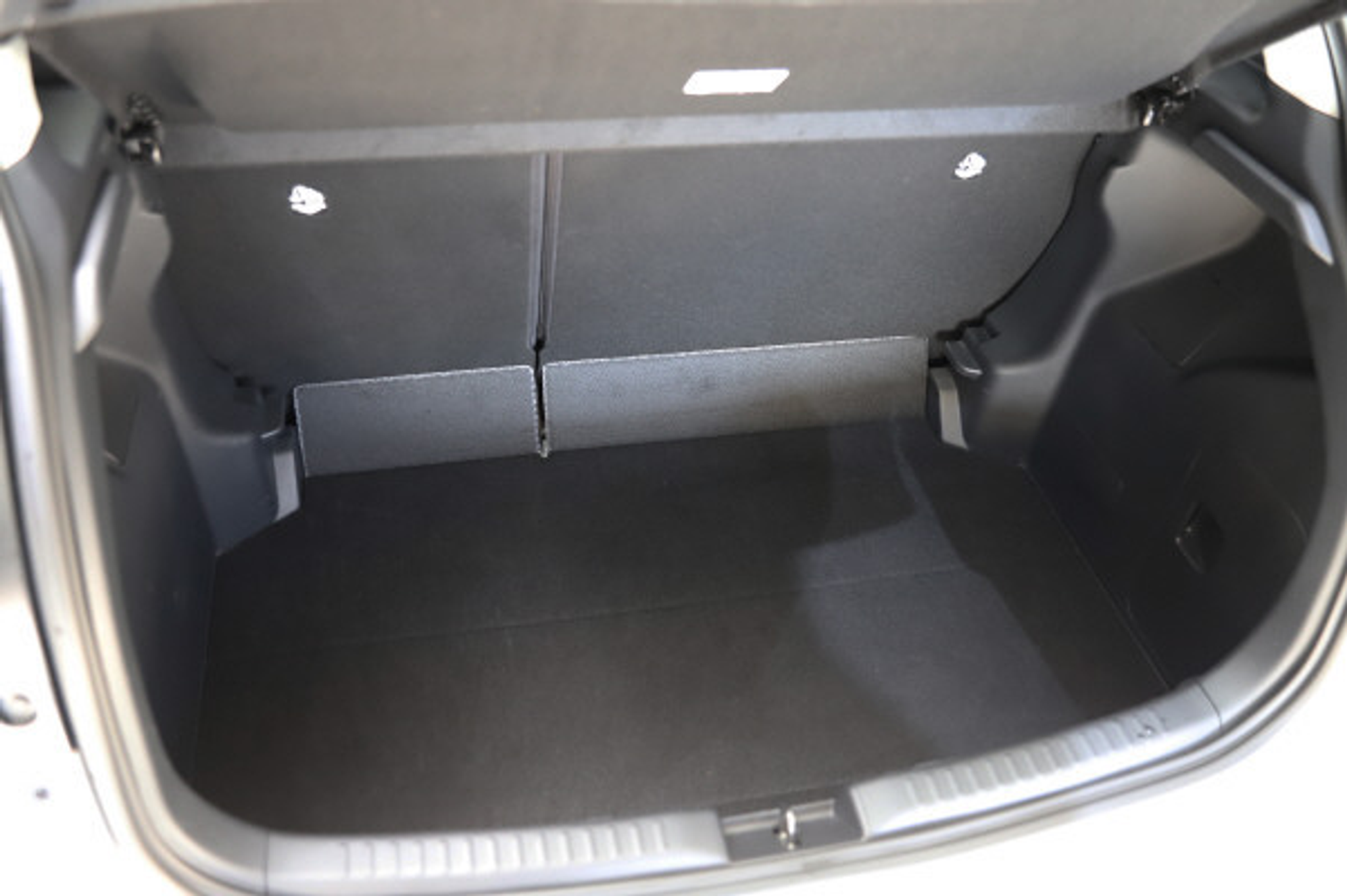 listing desktop thumbnail image 11