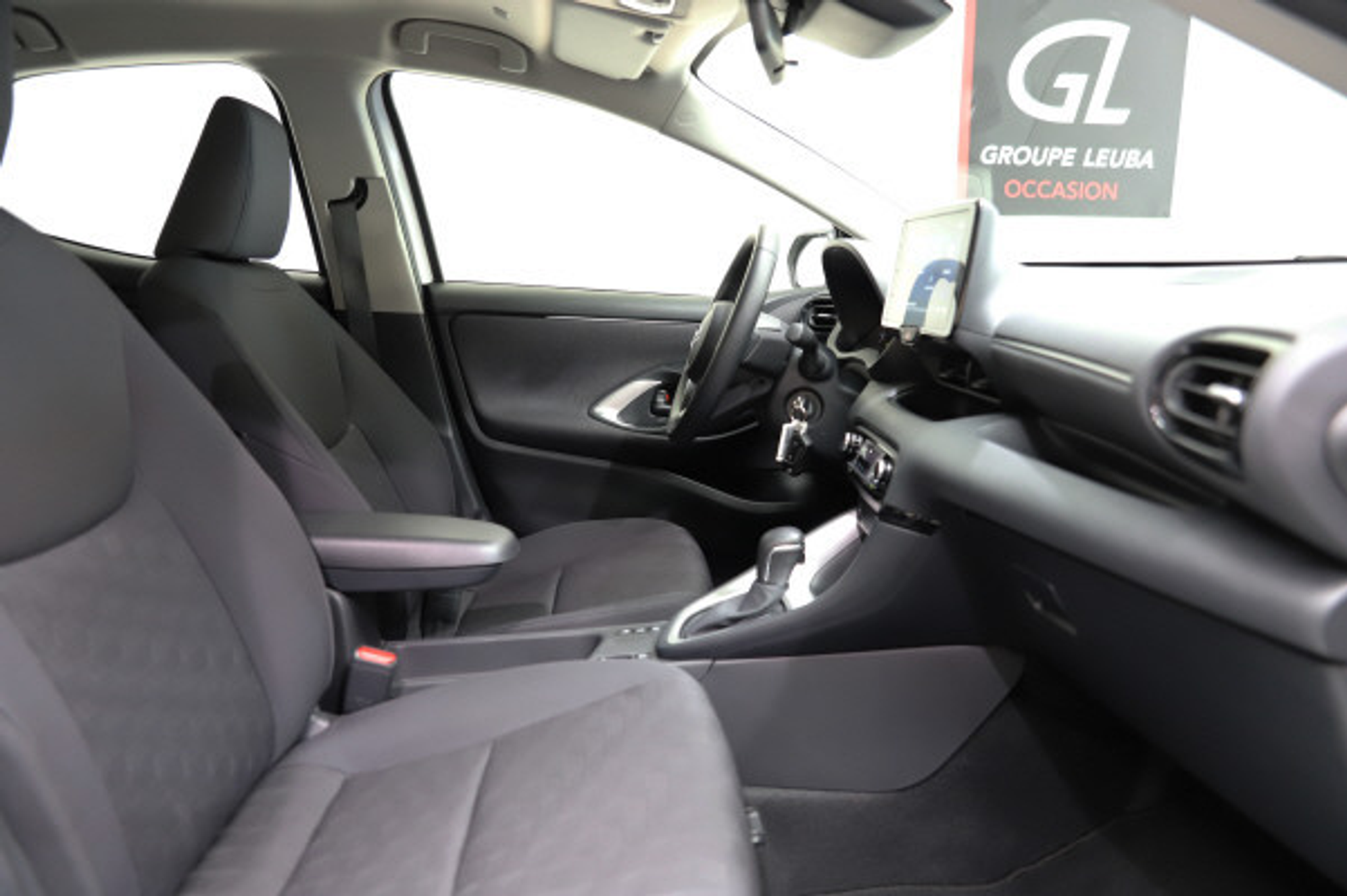 listing desktop thumbnail image 8