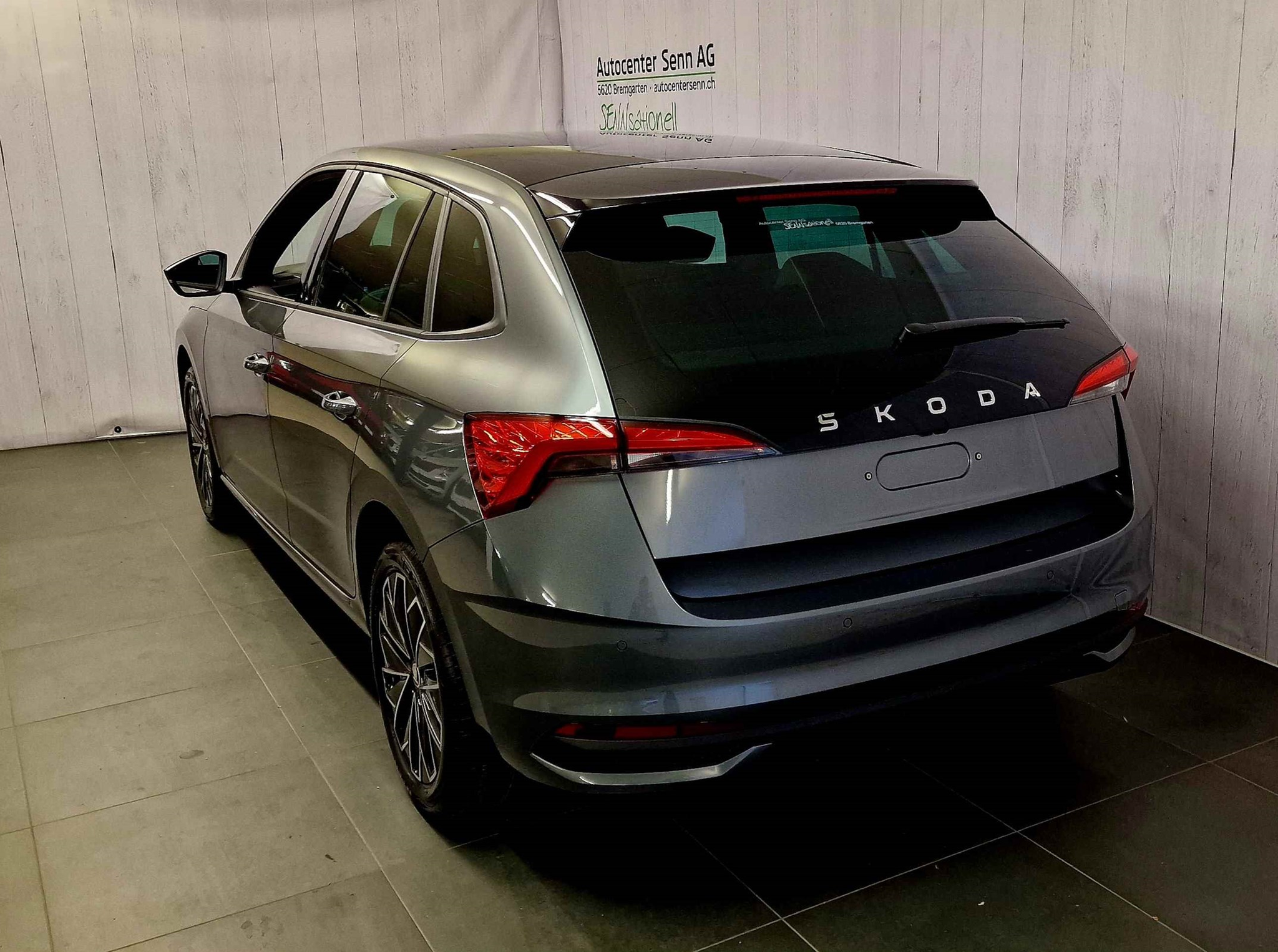 listing desktop thumbnail image 16