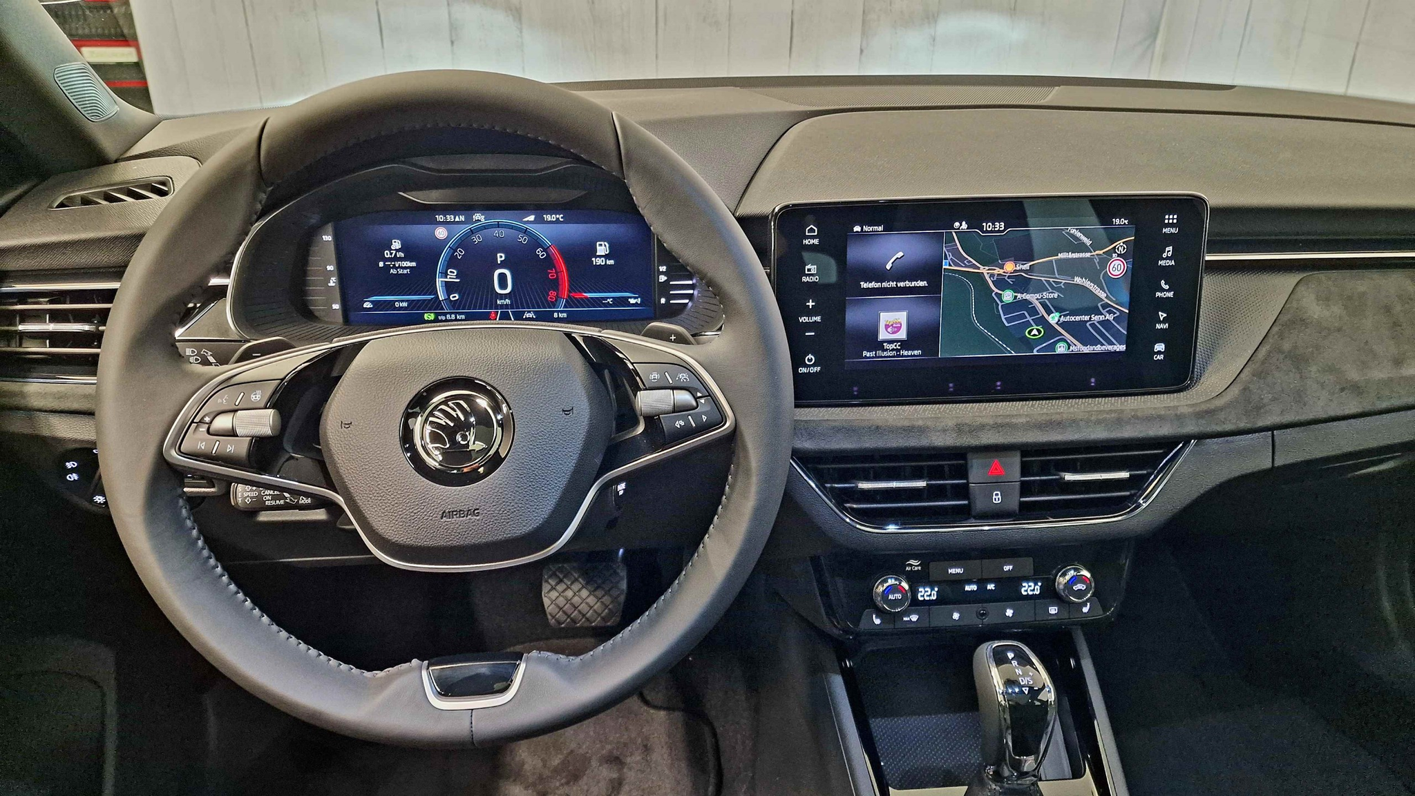 listing desktop thumbnail image 5