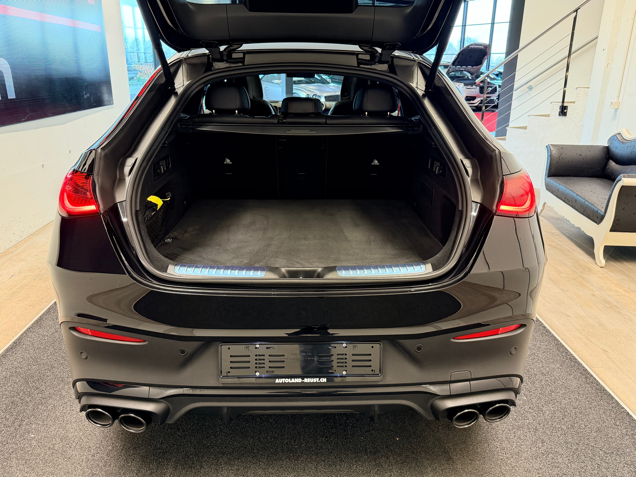 listing desktop thumbnail image 9