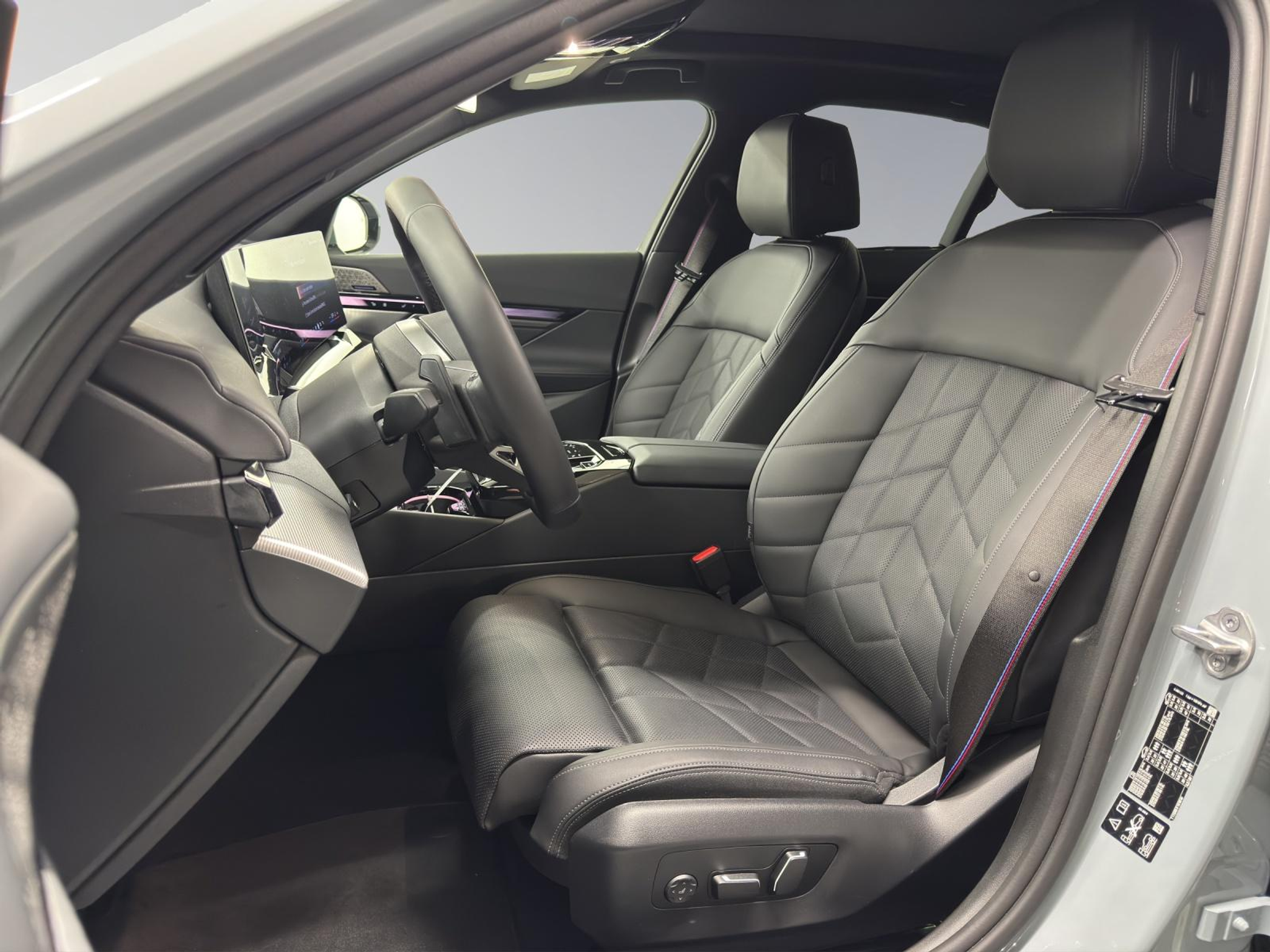 listing desktop thumbnail image 10