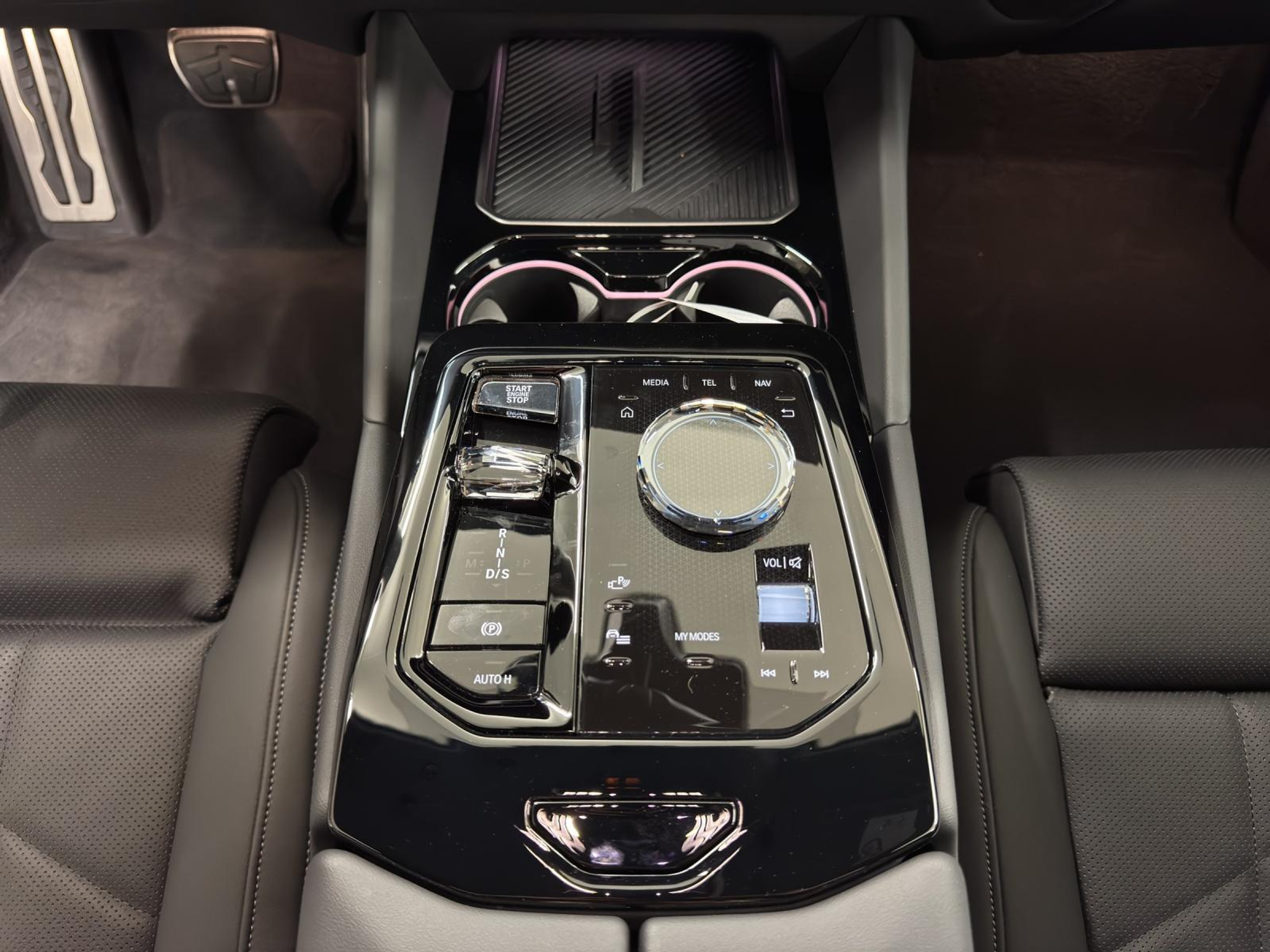 listing desktop thumbnail image 17