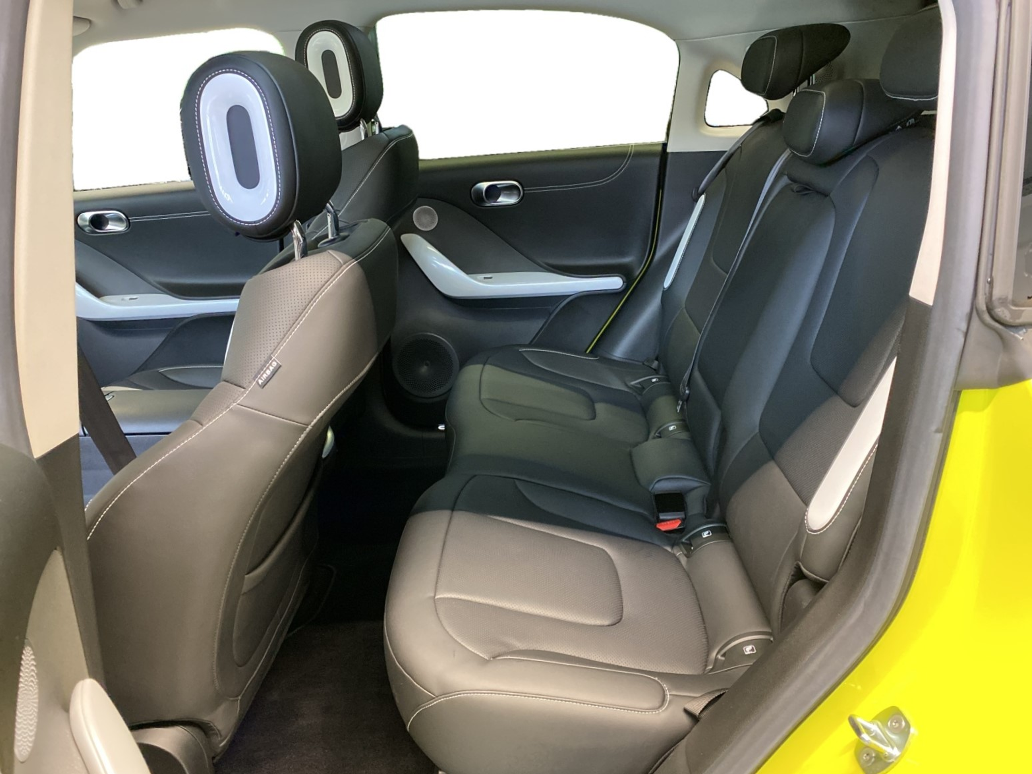 listing desktop thumbnail image 7