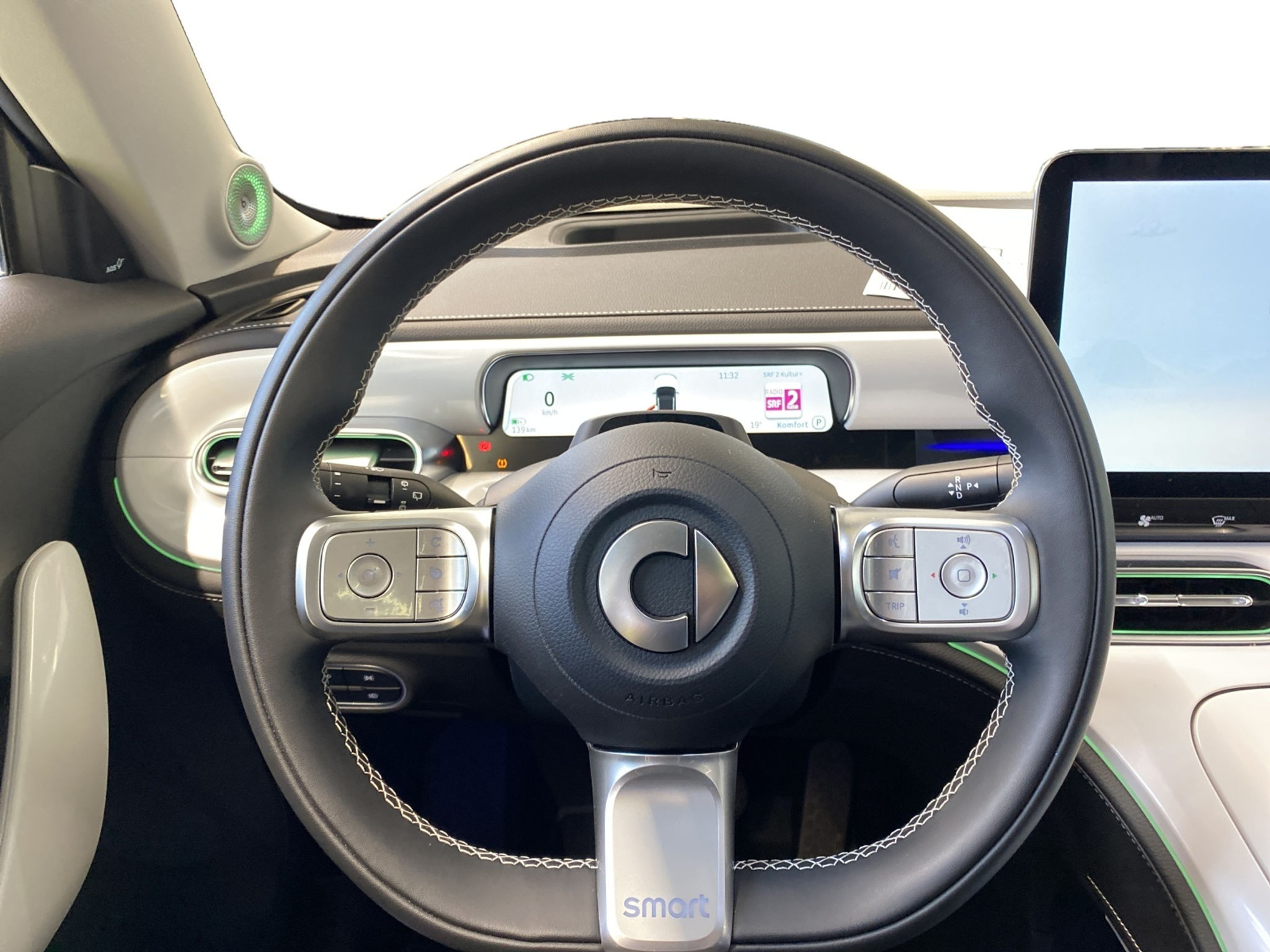 listing desktop thumbnail image 12