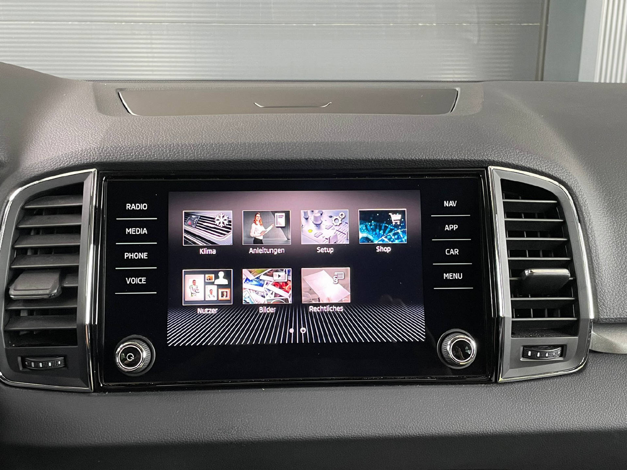 listing desktop thumbnail image 14