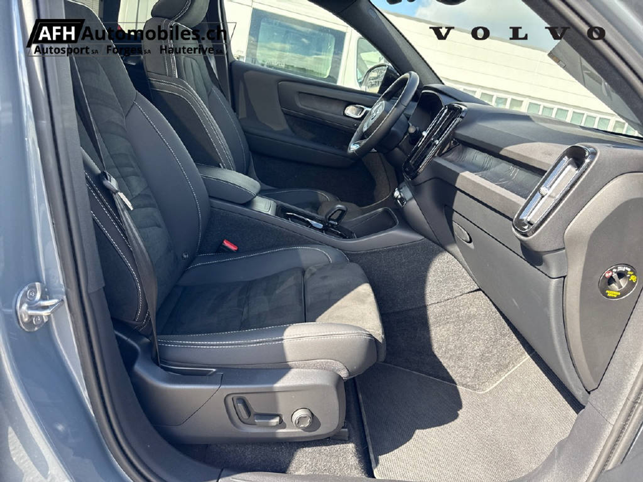 listing desktop thumbnail image 16