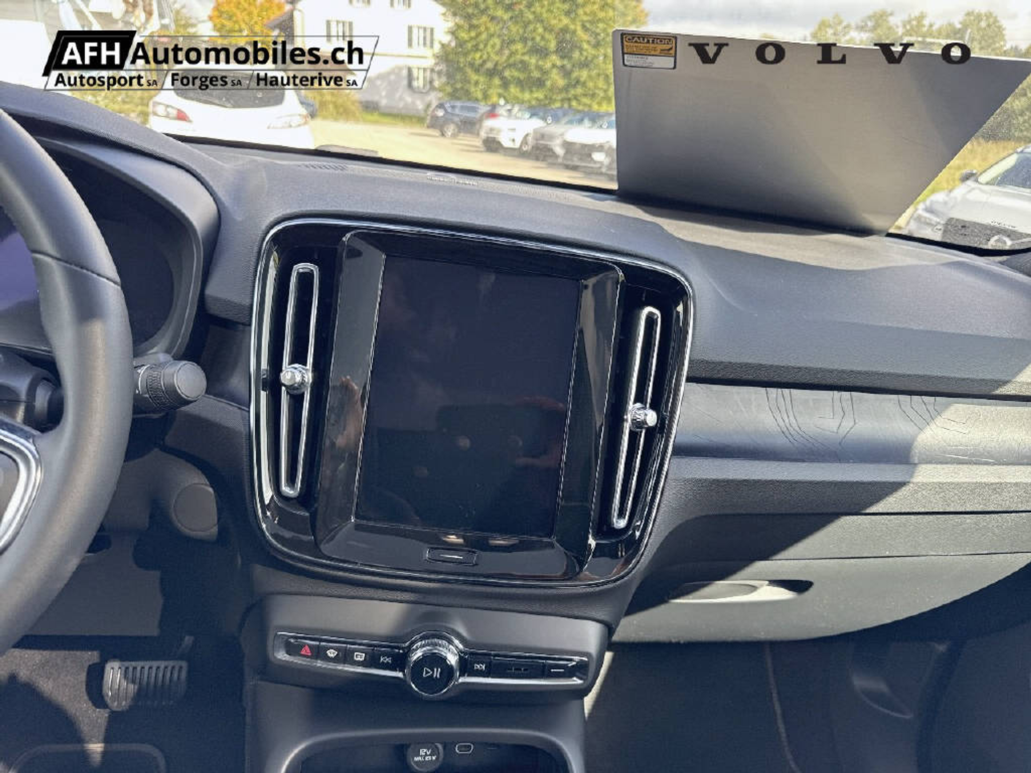 listing desktop thumbnail image 12