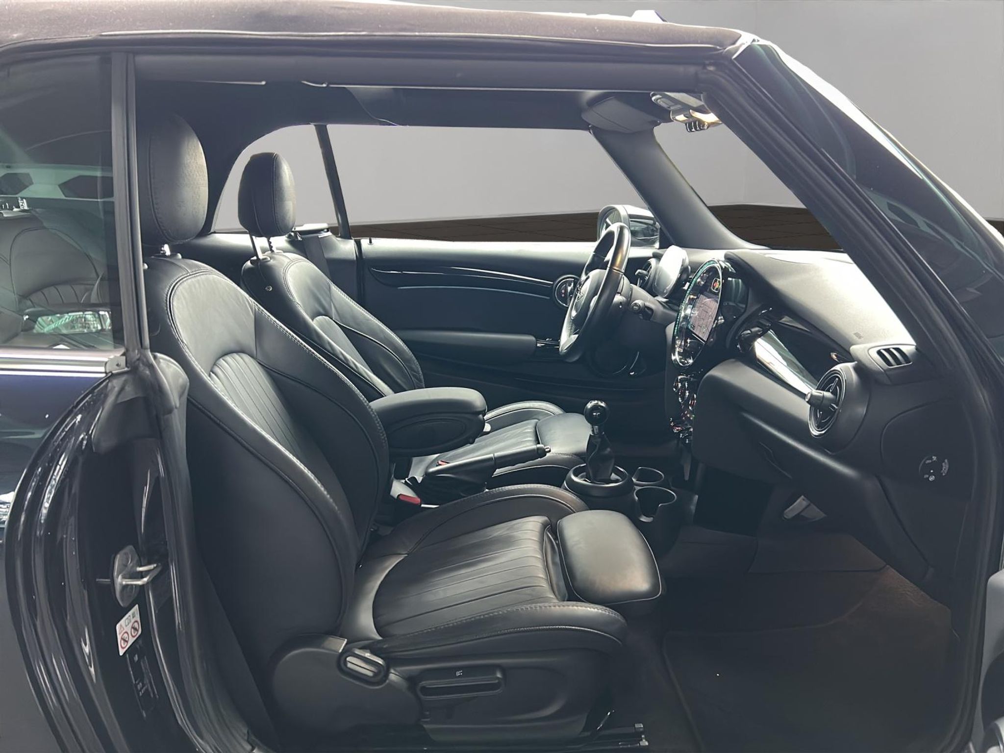 listing desktop thumbnail image 10