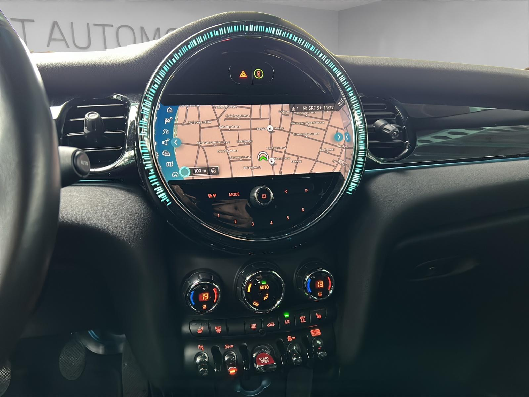 listing desktop thumbnail image 9