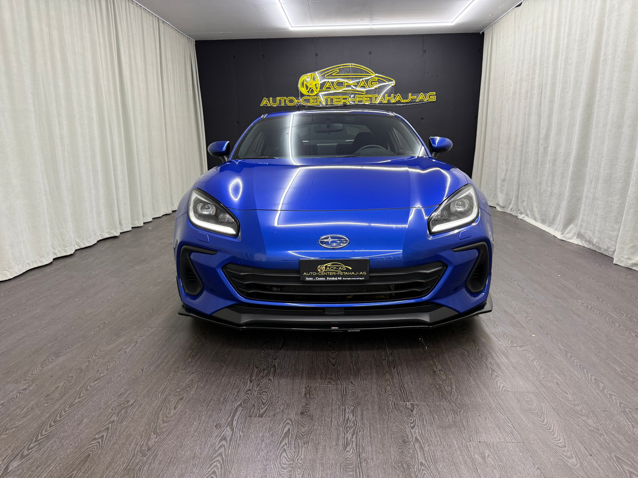 listing desktop thumbnail image 1