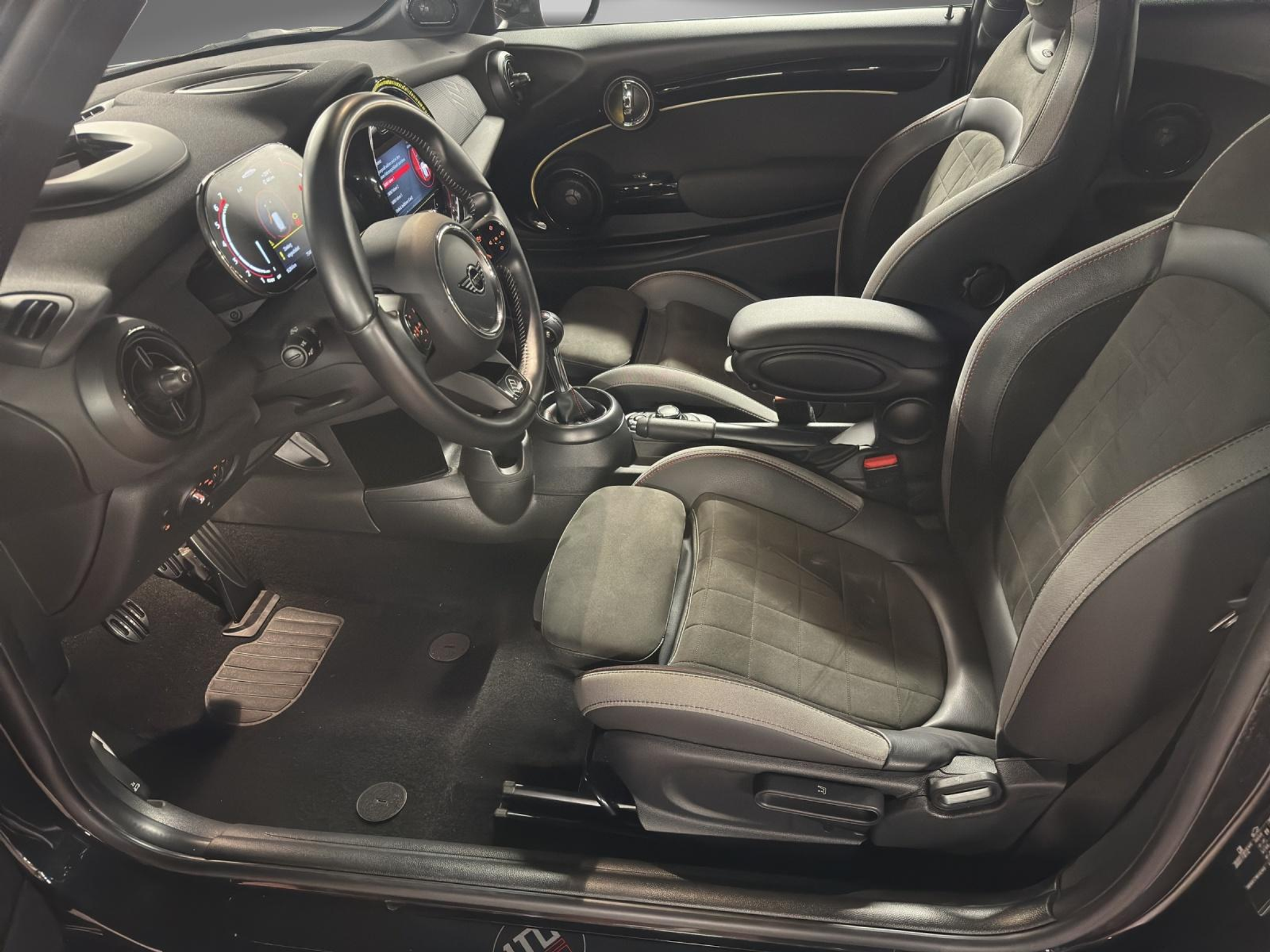 listing desktop thumbnail image 10